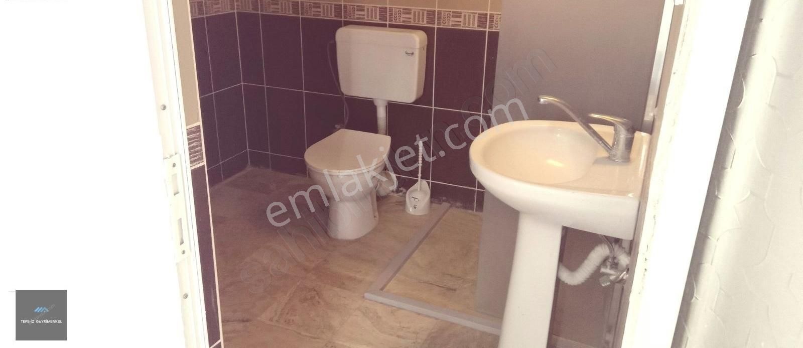 Urla Binkonutlarda Ferah Sessiz Havuzlu Sitede 2+1 Çatı Daire - Görsel 3