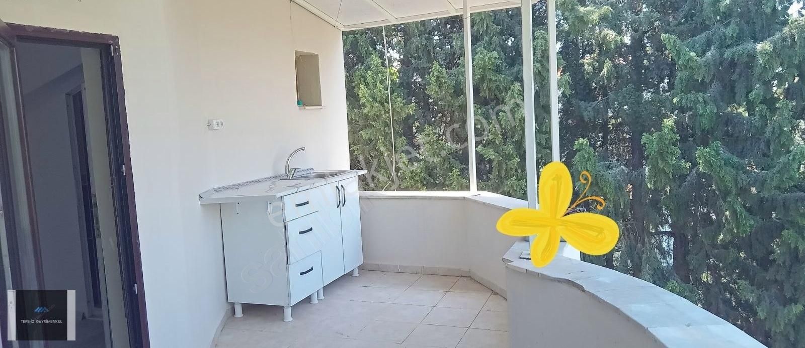 Urla Binkonutlarda Ferah Sessiz Havuzlu Sitede 2+1 Çatı Daire - Görsel 13