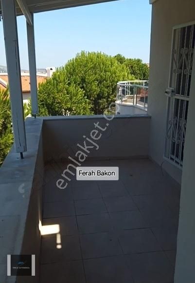 Urla Binkonutlarda Ferah Sessiz Havuzlu Sitede 2+1 Çatı Daire - Görsel 12