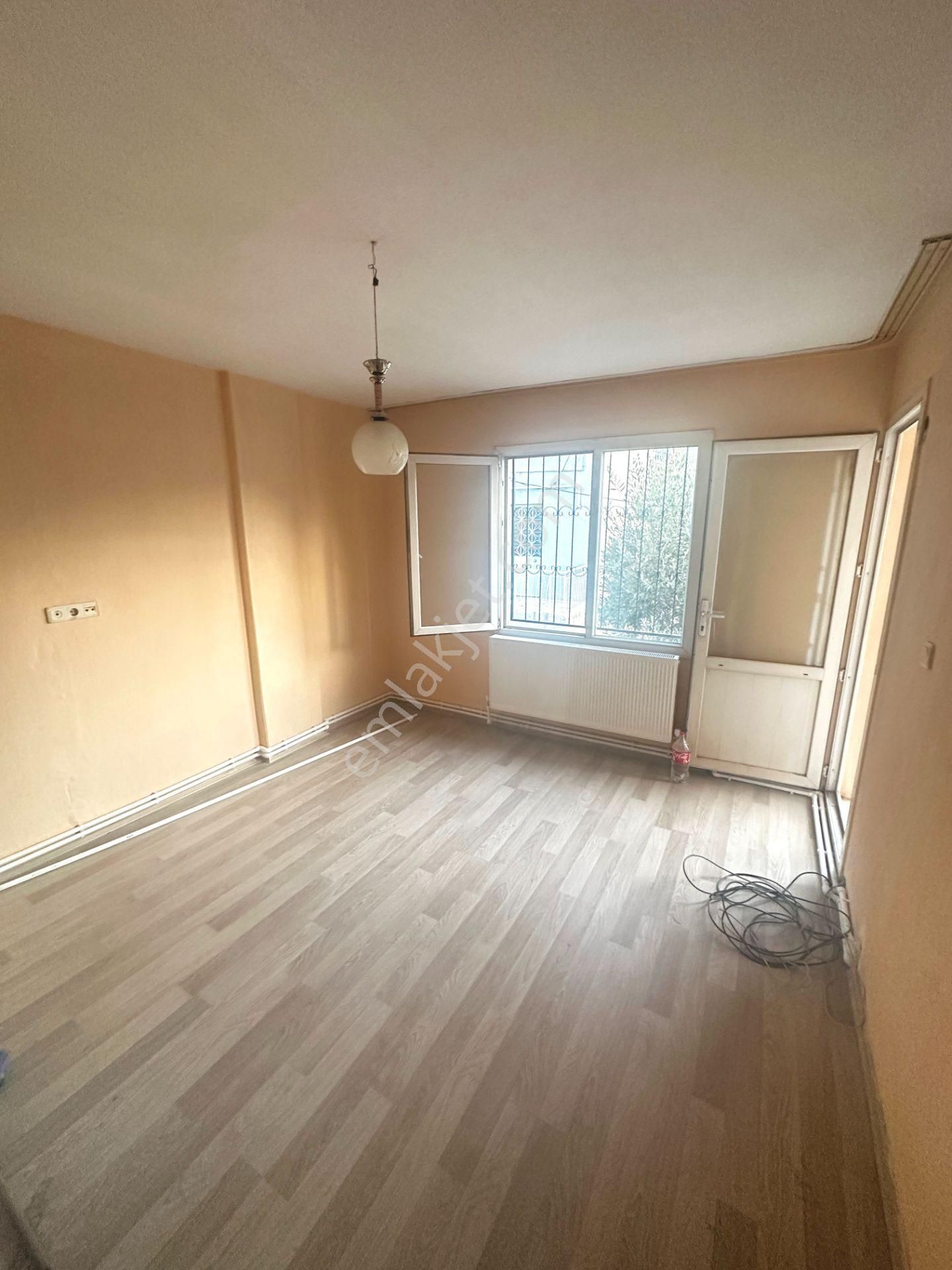 Çalışkan__dan Aydın Mahallesin De Doğalgazlı 1+1 Geniş Kiralık Daire