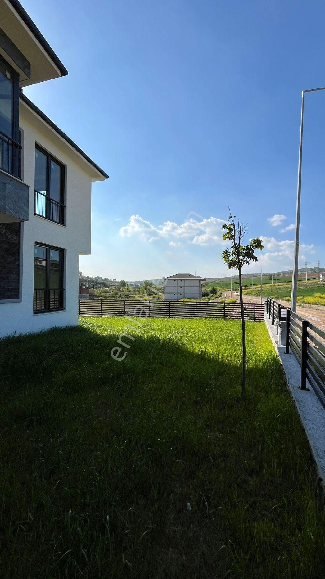 E&f Gayrimenkul'den Mobiliyum Karşisinda Satılık Villa - Görsel 3