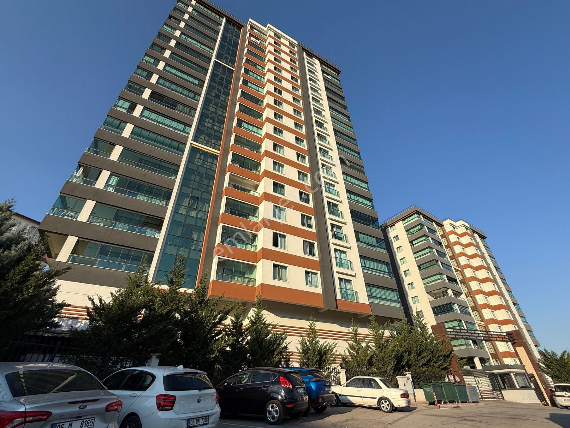 4+1 15.kat 2 Bloklu Site İçi Teras Cam Balkonlu Sosyal Donatılı