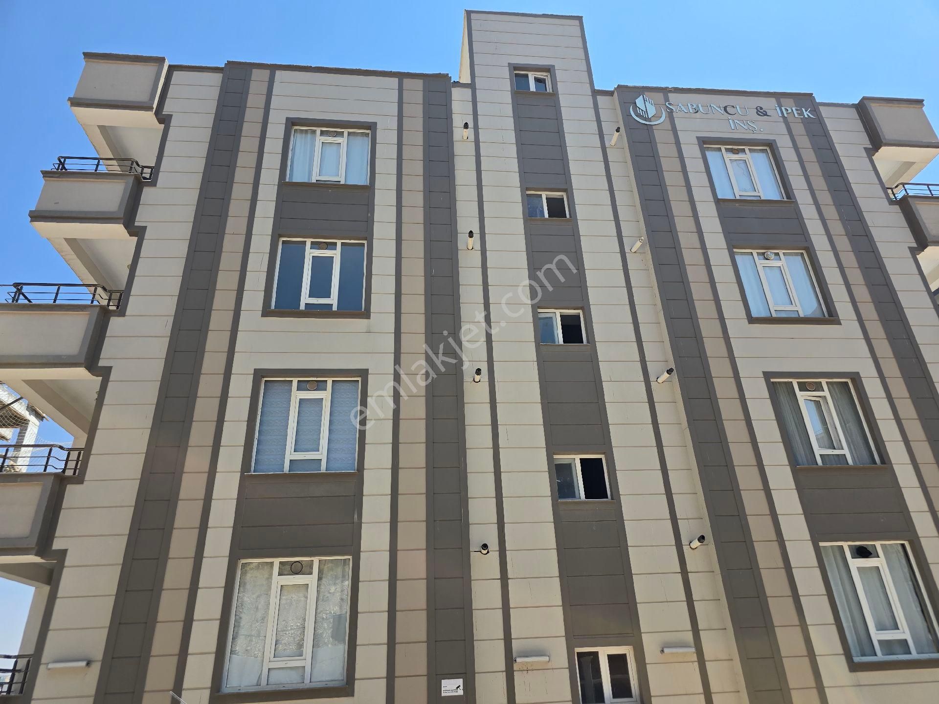 Batıkent Muhtarlık Civarında 2+1 Kiralık Temiz Daire