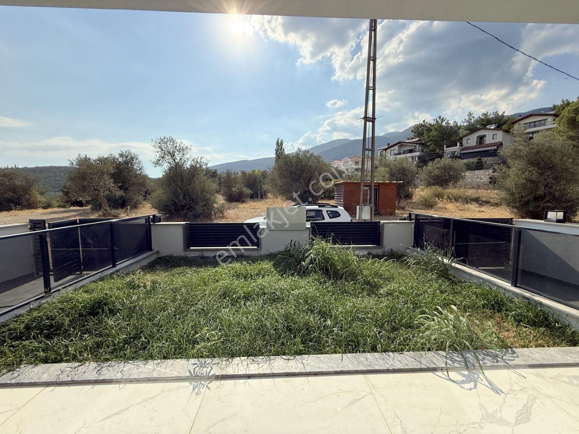 💥💥 Güç Gayrimenkul'den Güre'de Doğa Ve Deniz Manzaralı Teraslı Şahane Satılık 3+1 Villa - Görsel 2