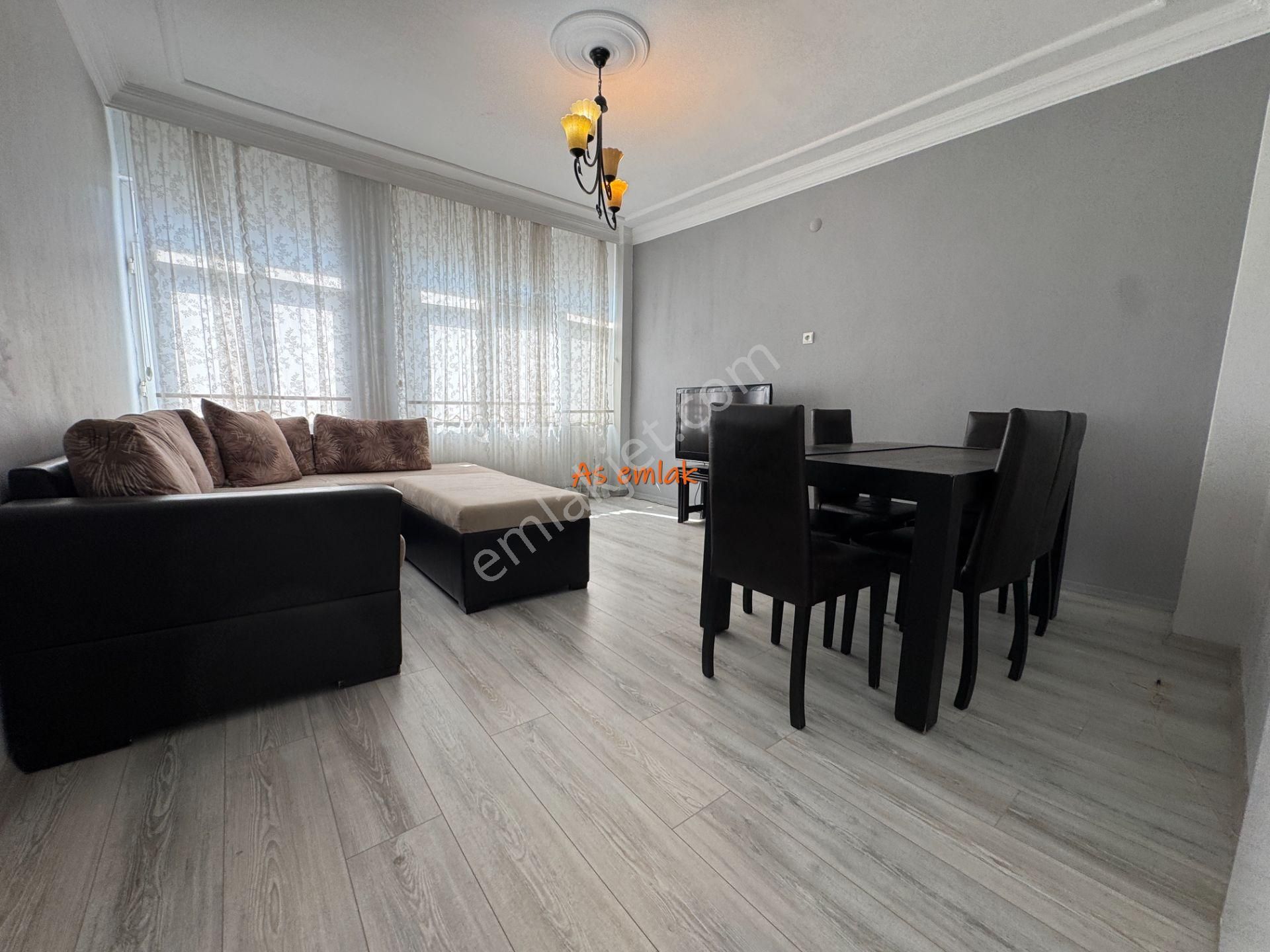 As Emlak Tan 2+1 Üsküdar Merkezde Eşyalı 3.kat Çift Cephe Daire