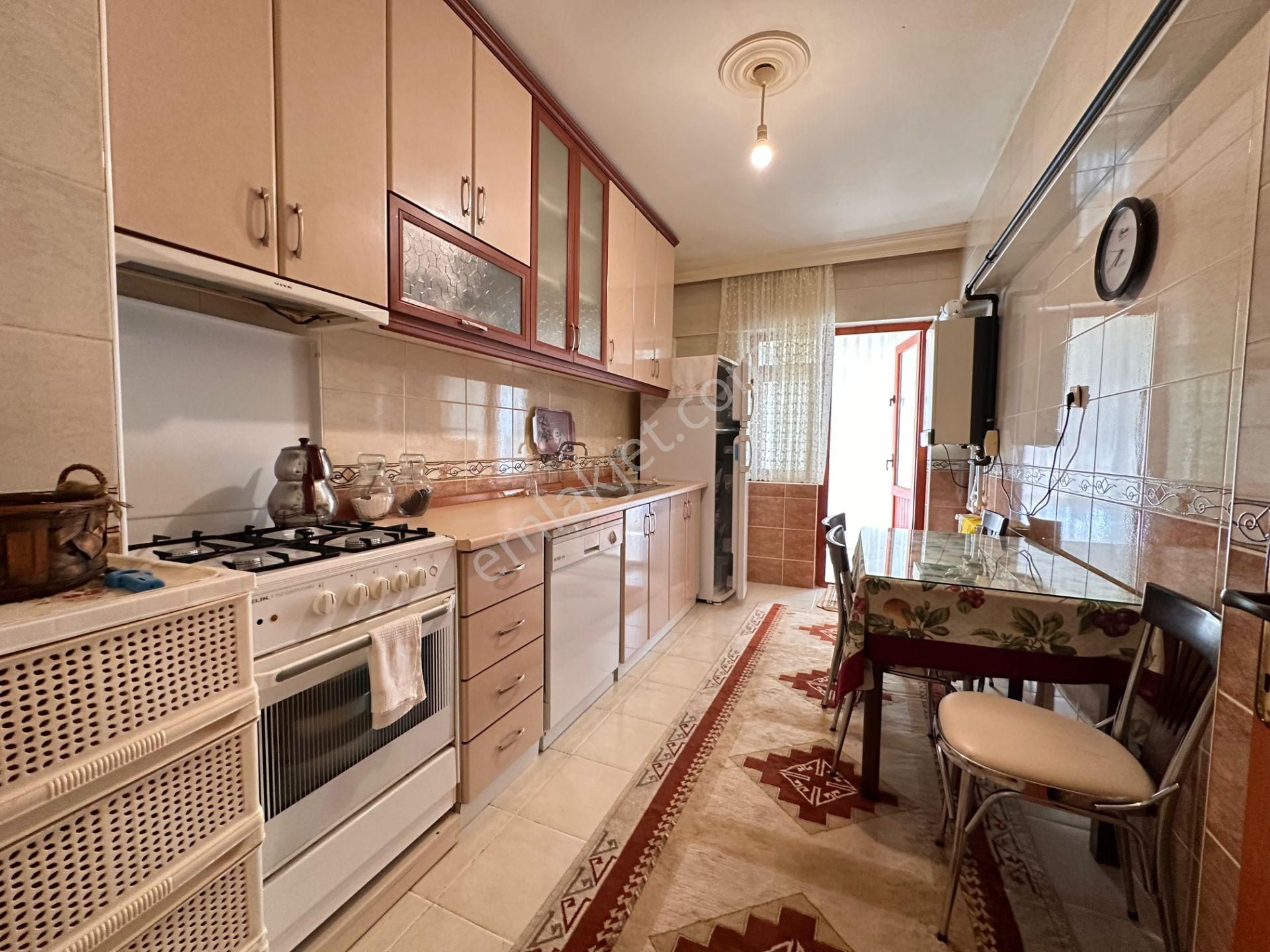 Kalecik Emlak'tan Merkez Mah. Ara Kat 3+1 120 M² Asansörlü