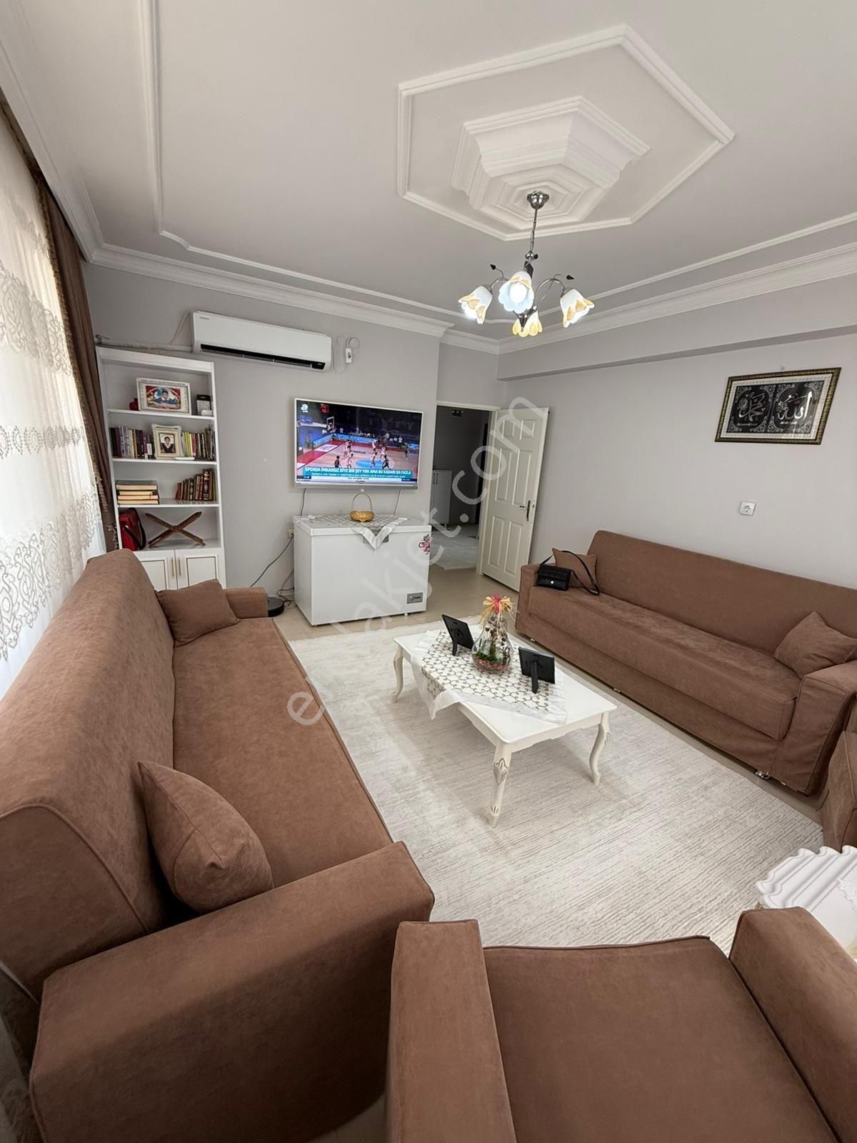 Huzurevi Mekke Cami Civarı 3+1 Satılık Daire