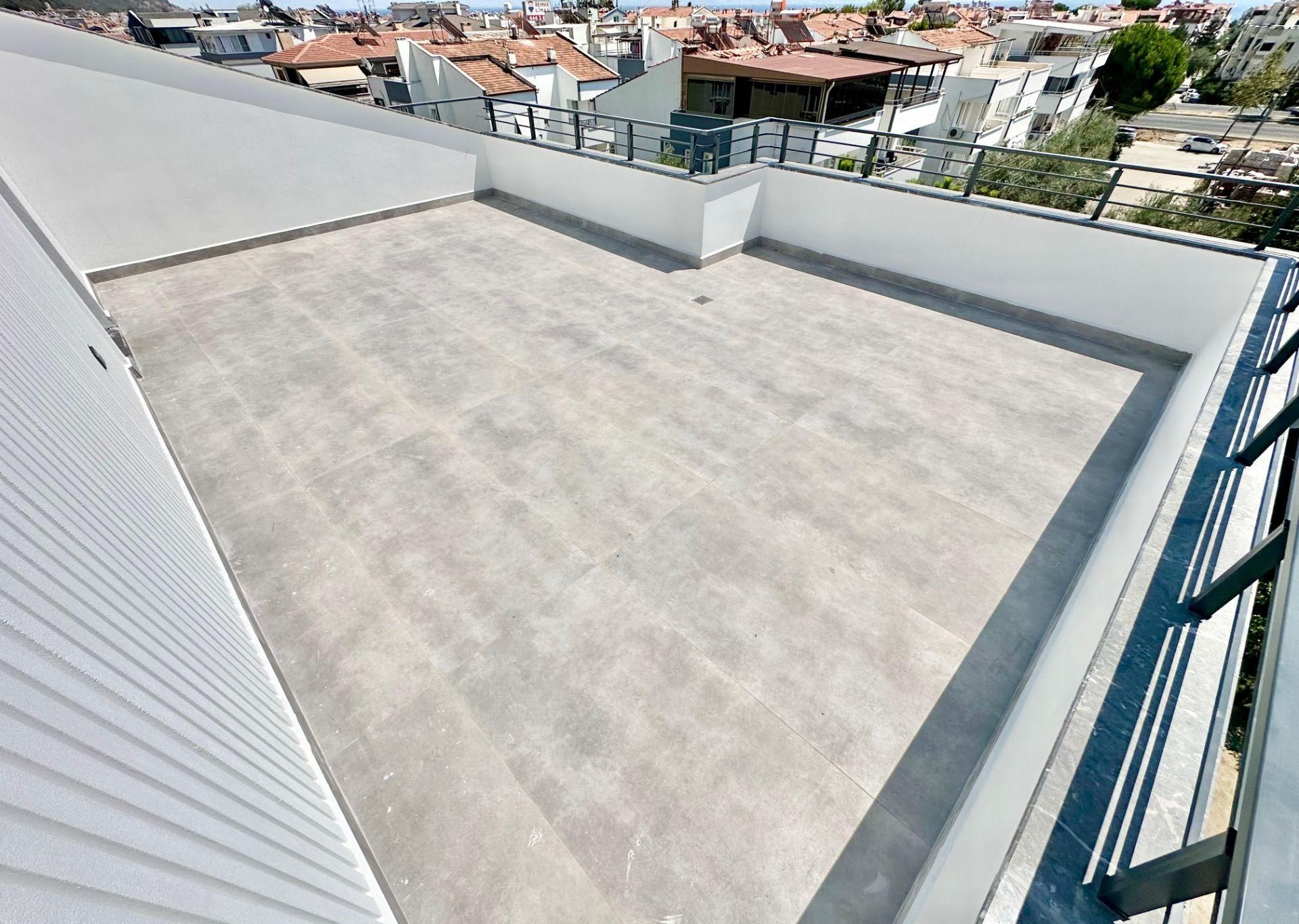 ✨akçay Ay Emlaktan✨altınoluk Yağcılarda Kazdağları Eteklerinde Denize 300 M Satılık 3+1dublex Daire