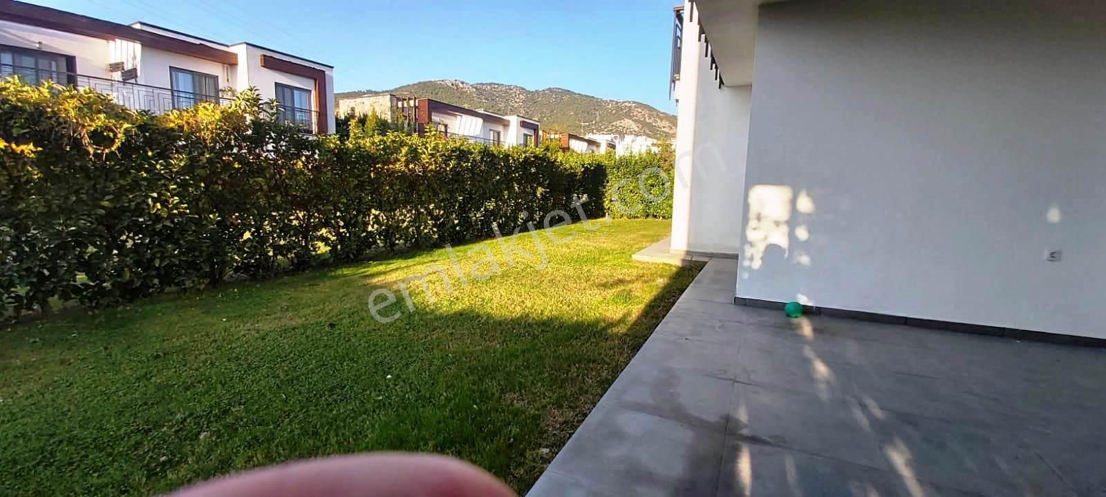 Bodrum Ortakent'te Site İçi, Kat Mülkiyetli Bahçe Katı 3+1 - Görsel 3