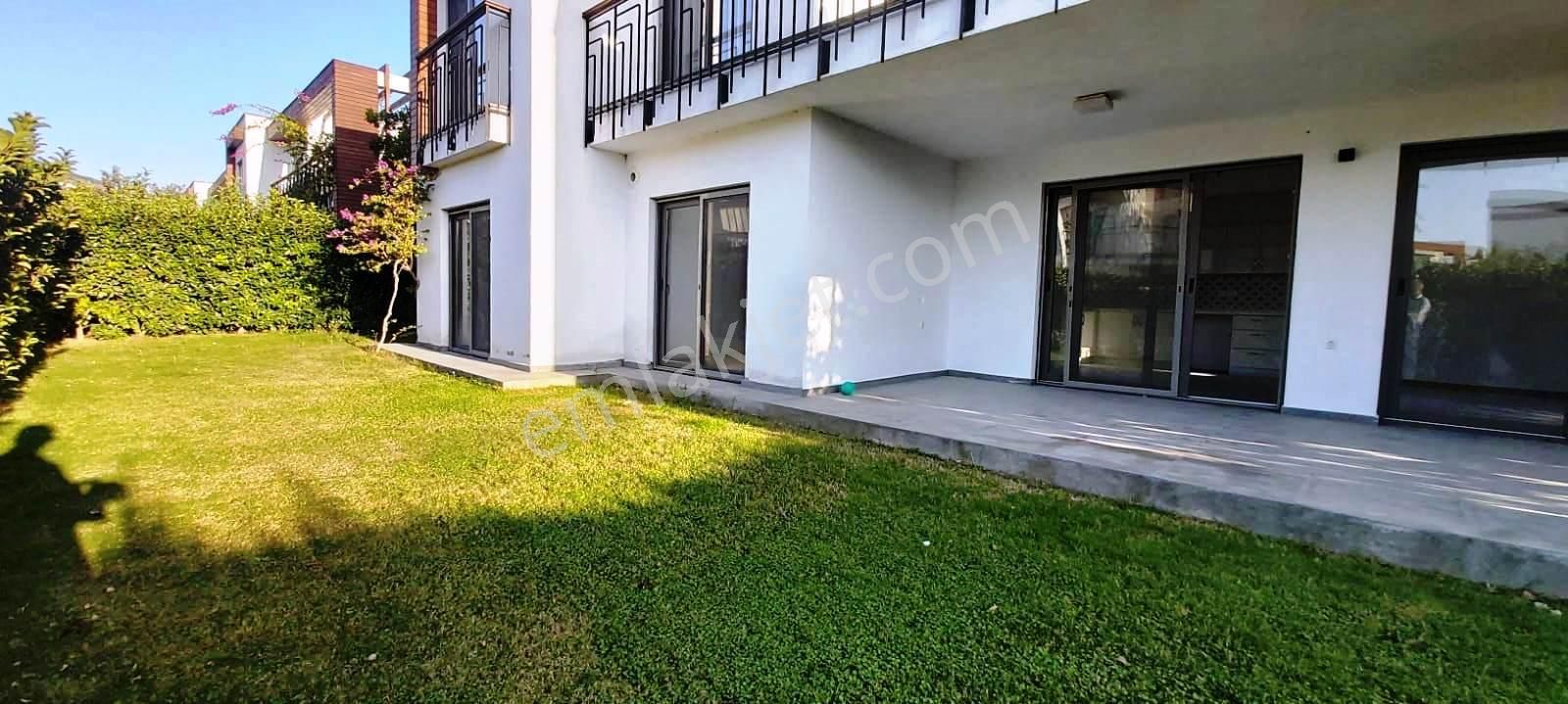 Bodrum Ortakent'te Site İçi, Kat Mülkiyetli Bahçe Katı 3+1