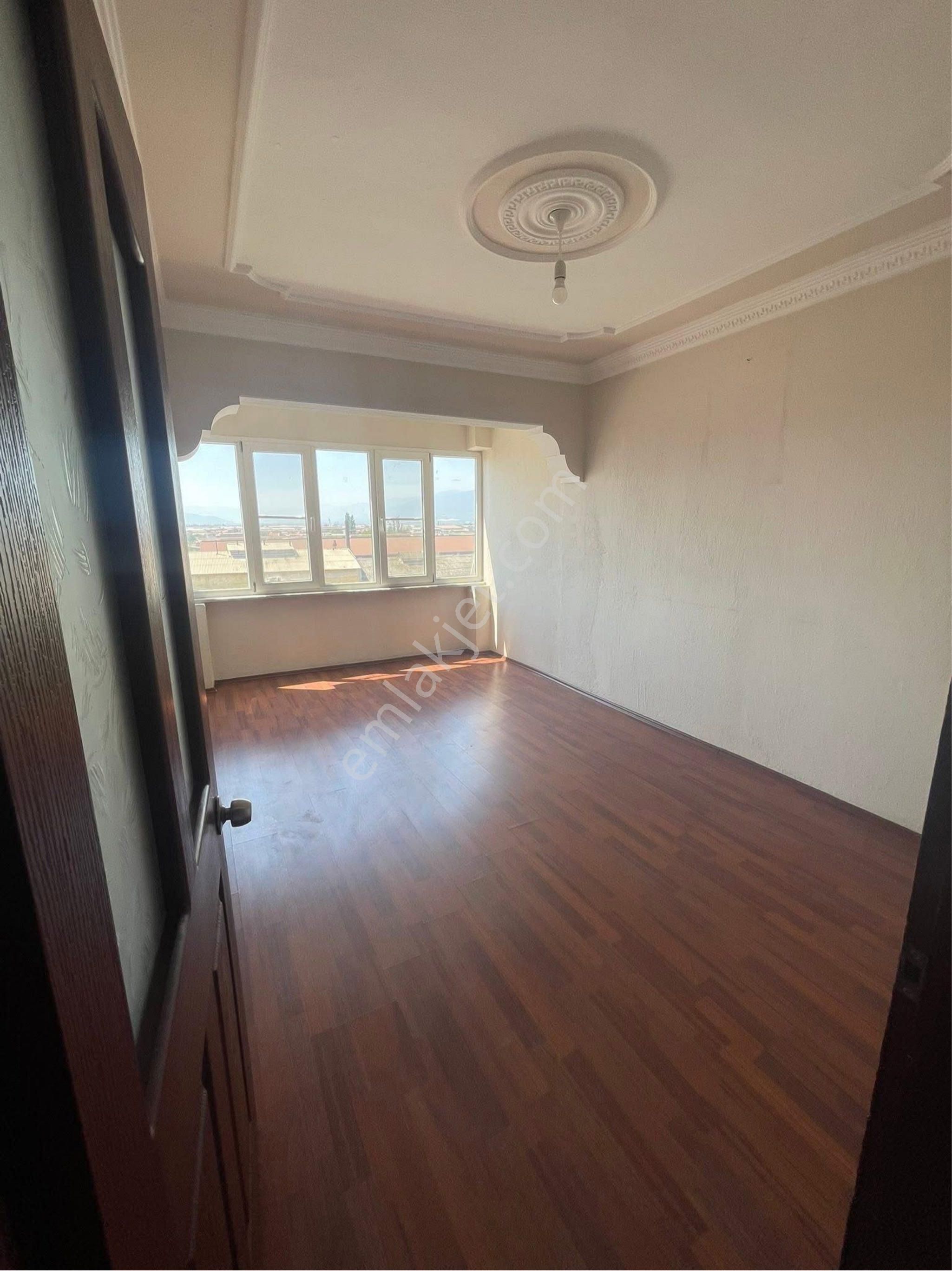 Yenimahallede Kiralık 3+1 Daire