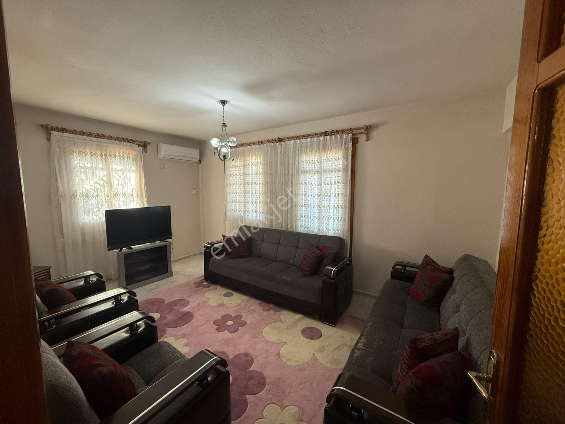 Menderes'te Satılık Tarla Ve Müstakil Ev - Görsel 2