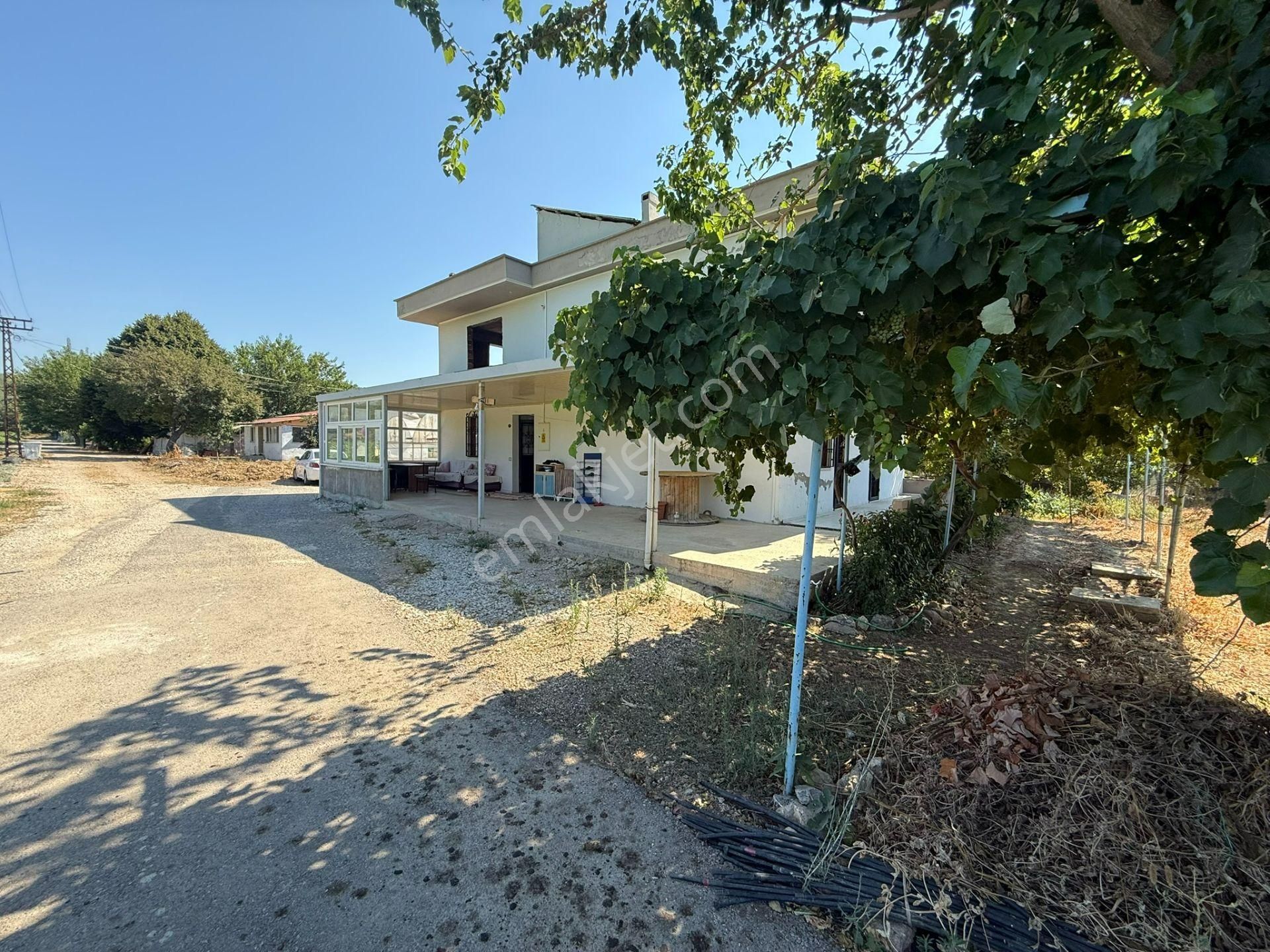 Menderes'te Satılık Tarla Ve Müstakil Ev - Görsel 27