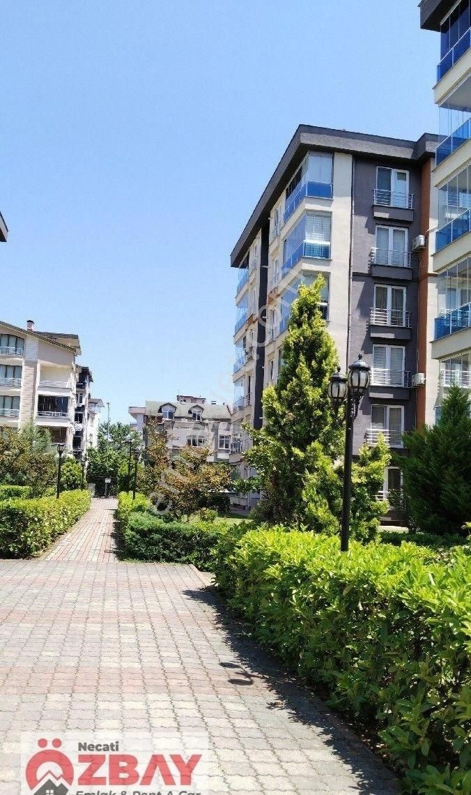 Akyazı Doktorlar Sitesinde Satılık 3+1 Daire