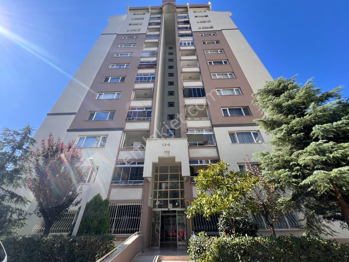 Küçükçekmece Halkalı Atakent Mah.toki Manolya152m2 Kiralık Daire