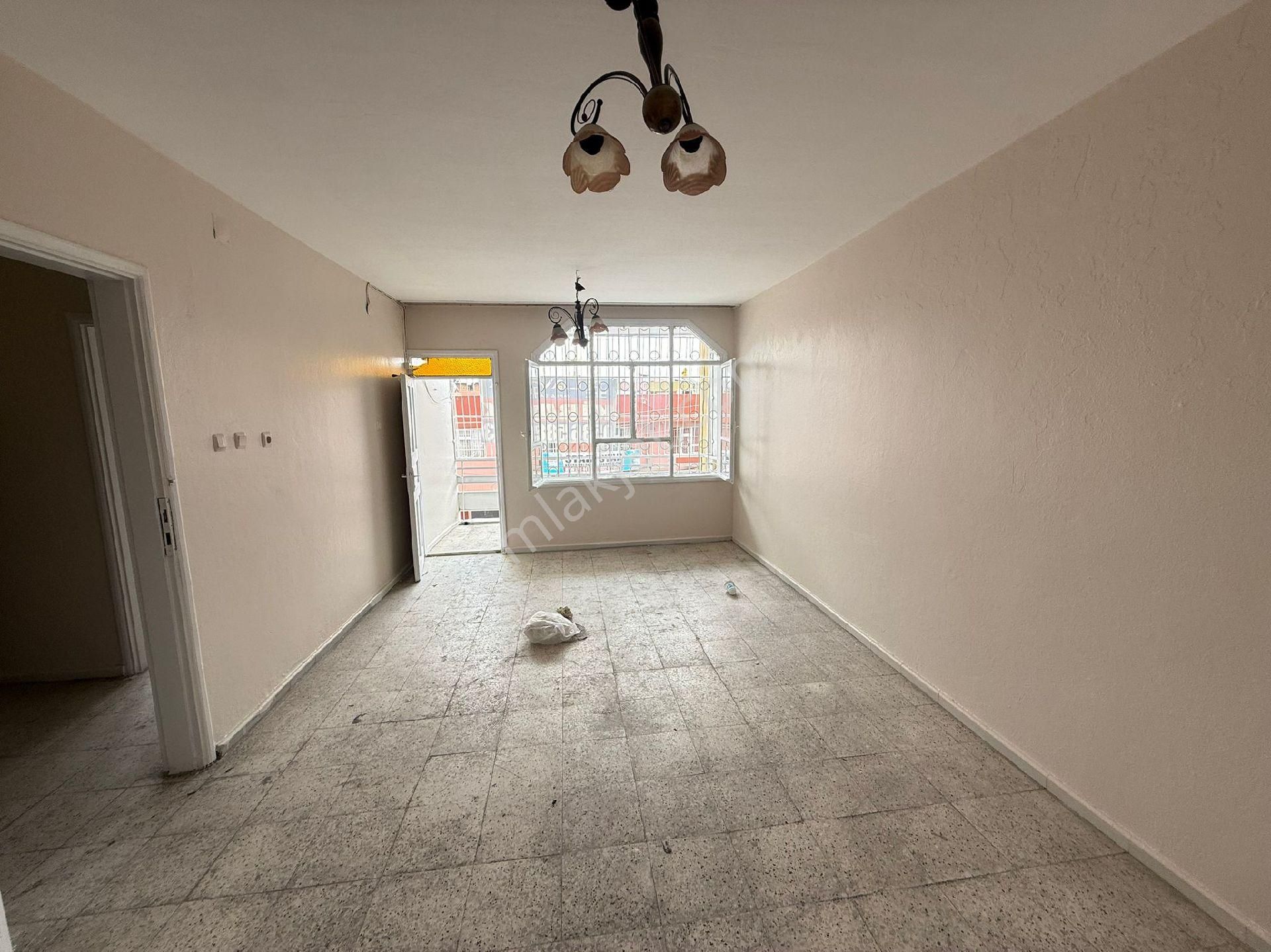 Yeşilevler'de Yenilenmiş 3+1 Kiralık Müstakil Ev