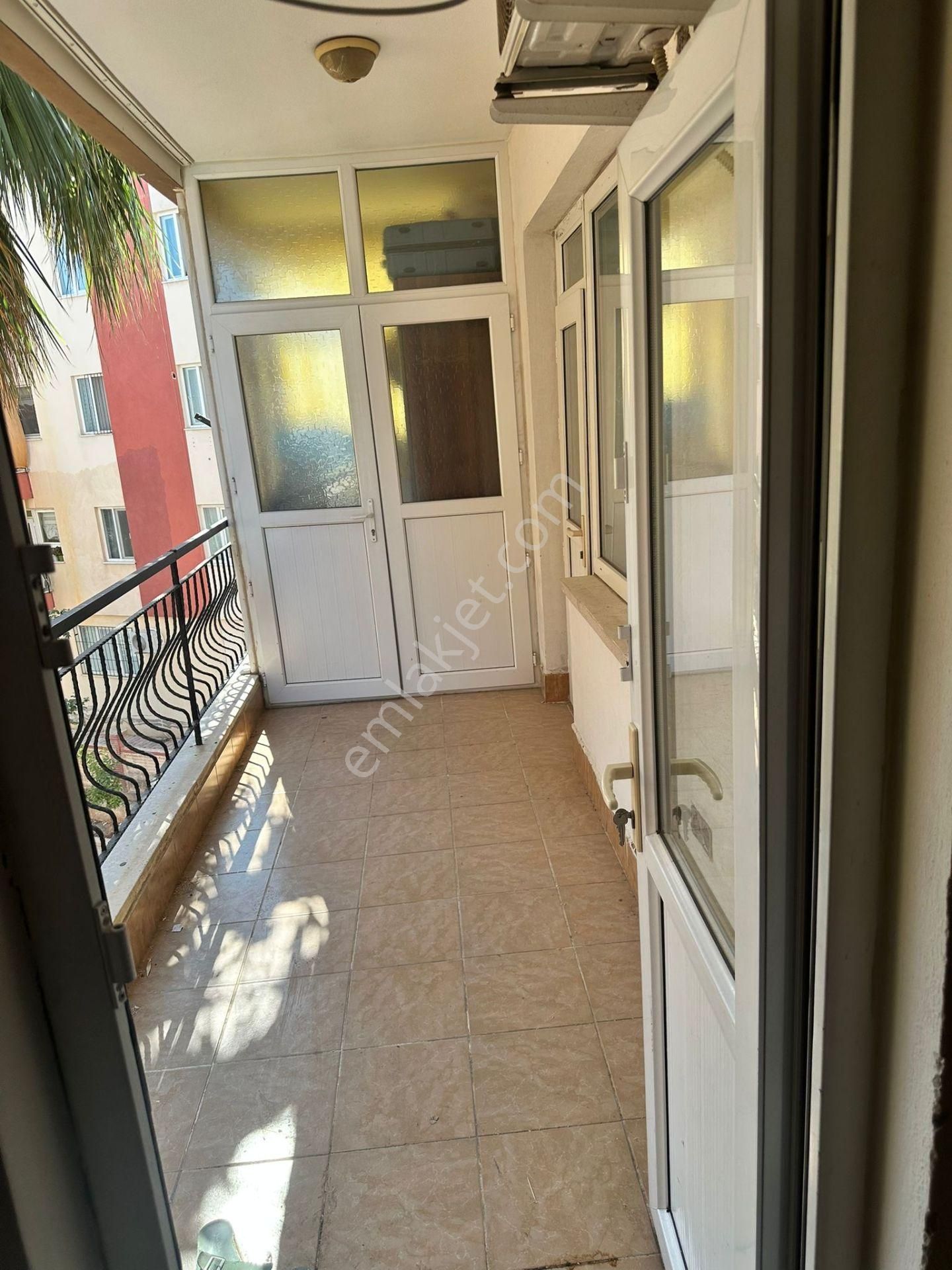 Tramvay Yolu Üzeri İçi Bakımlı 3+1 - Görsel 10