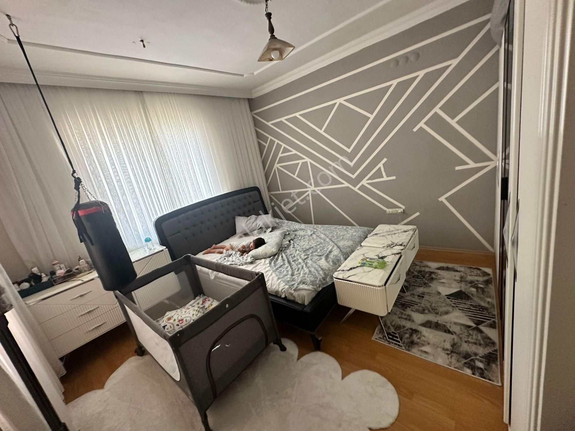 Tramvay Yolu Üzeri İçi Bakımlı 3+1 - Görsel 8