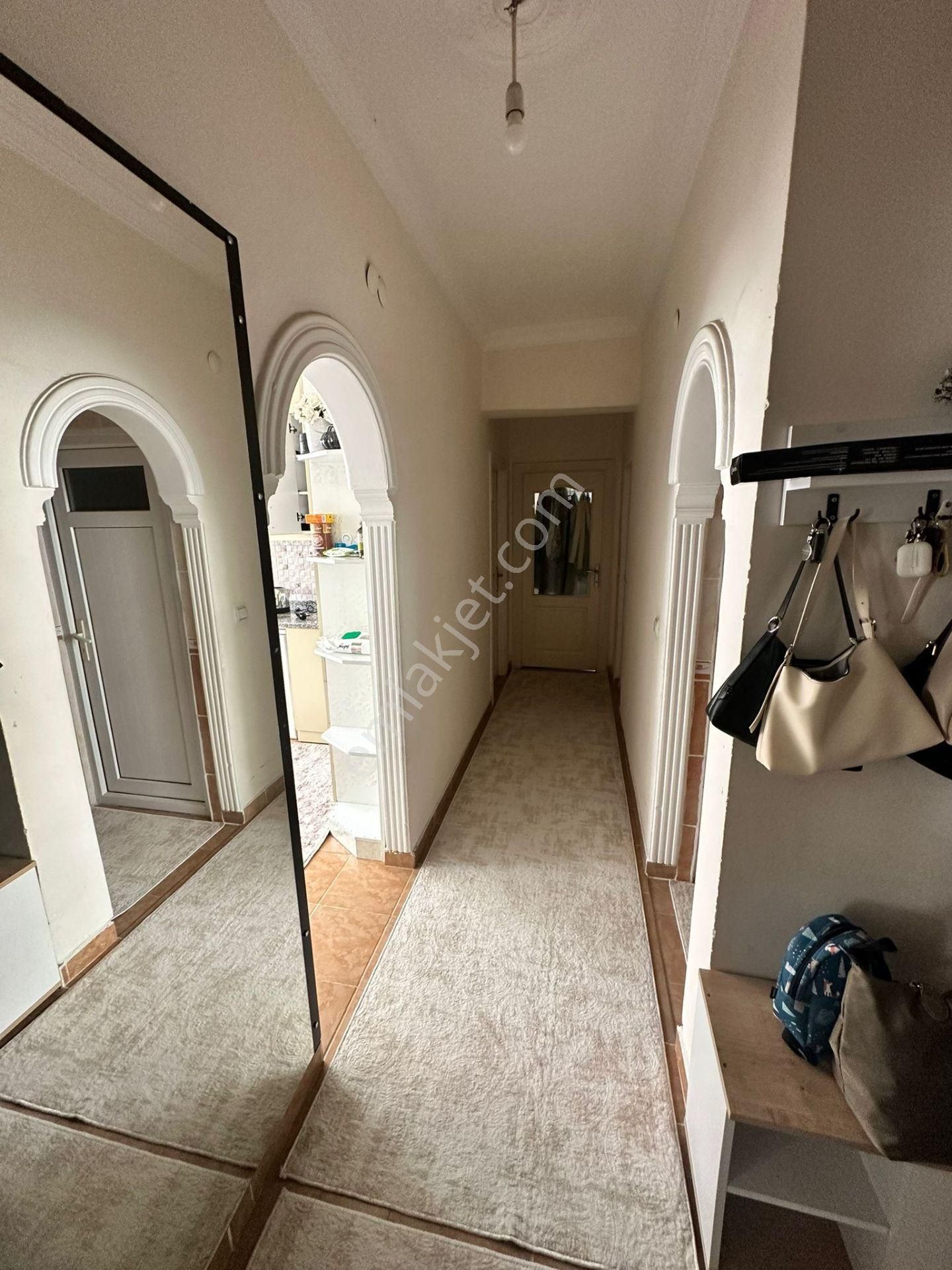 Tramvay Yolu Üzeri İçi Bakımlı 3+1 - Görsel 15