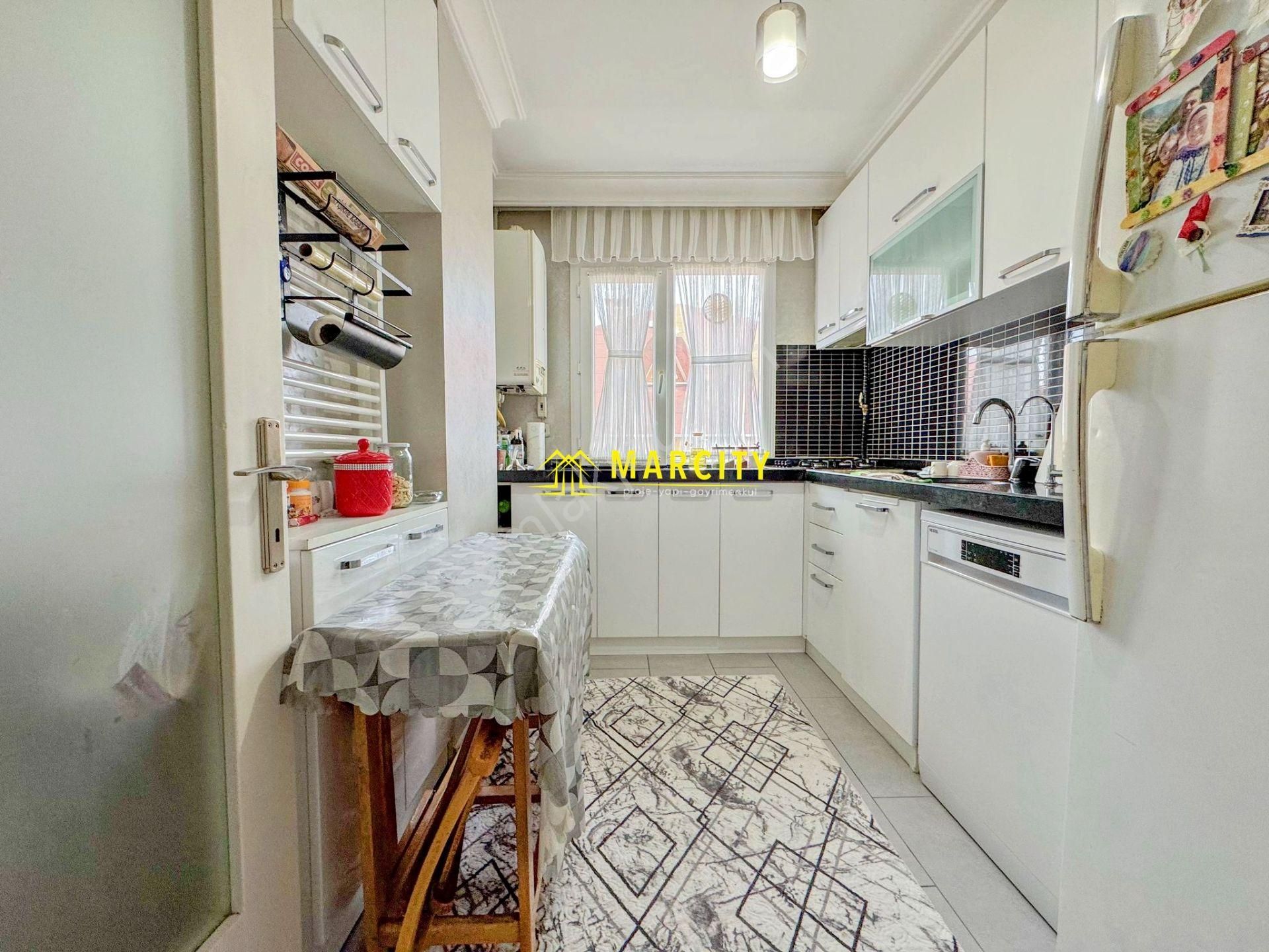 Marcity'den Şirinevler'de 12 Yıllık Köşe Kullanışlı Dublex Daire - Görsel 9