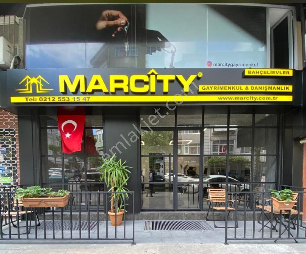 Marcity'den Şirinevler'de 12 Yıllık Köşe Kullanışlı Dublex Daire - Görsel 27