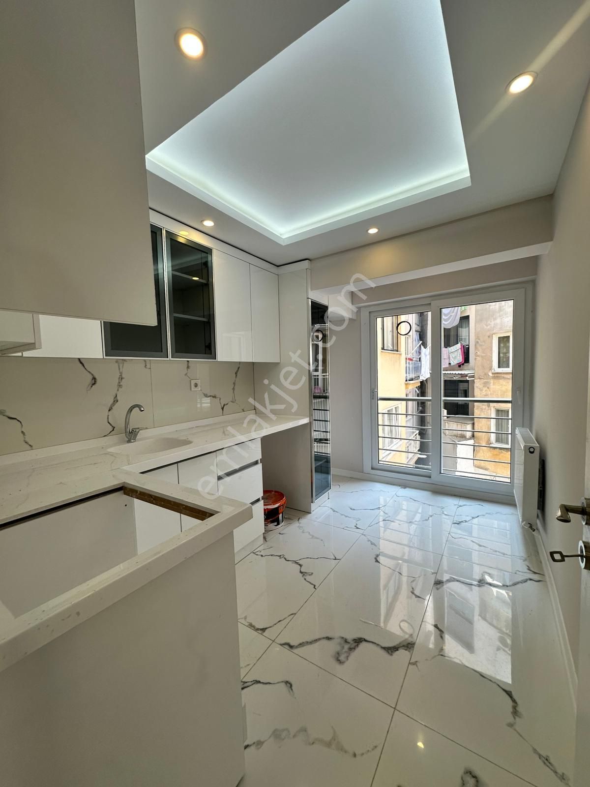 🏡 İbrahimcelebi Mahallesi 🏡 ✅3+1 100 M2 5 Katlının 2 Katı ❇️kapalı Mutfak