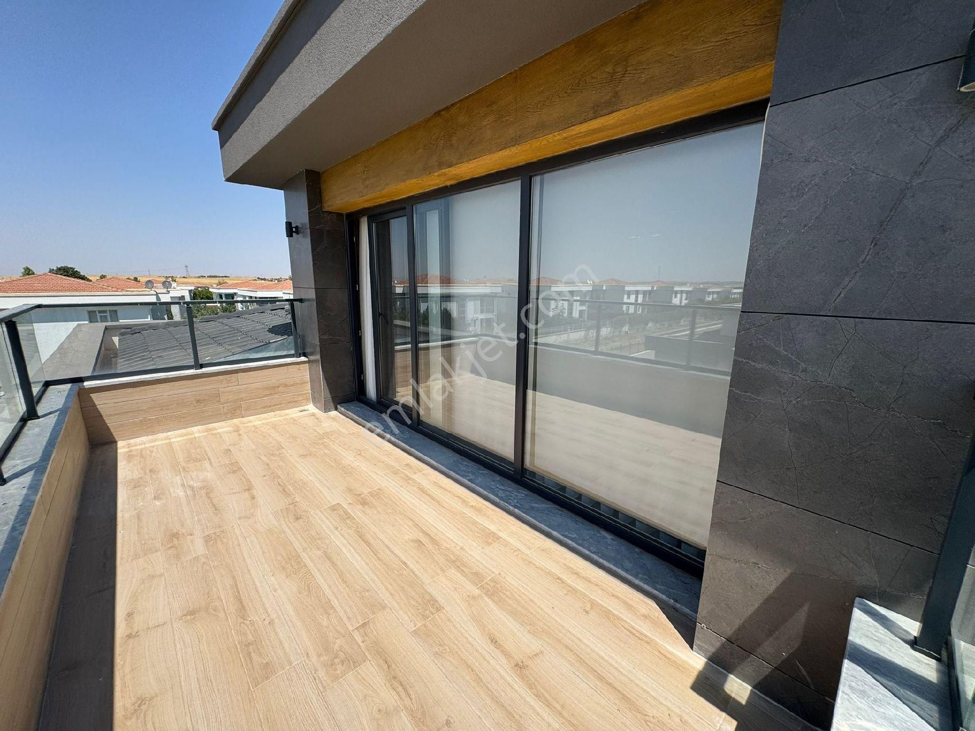 Premar Pro'dan Satılık 7.5+1 Umut Nazende Villaları - Görsel 13