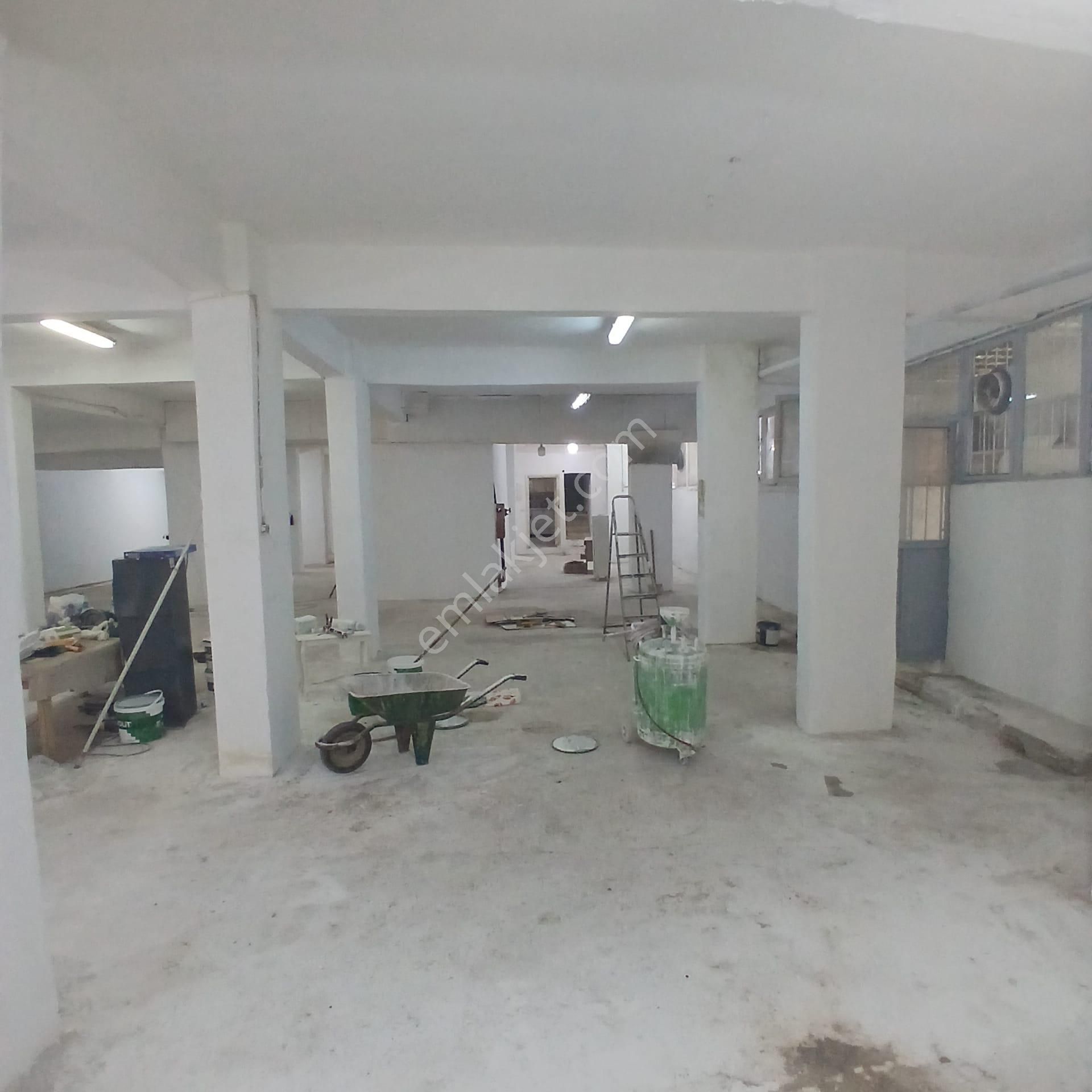 Yusuf Emlaktan Kiralık İmalatane Kemalpaşada 400 Metre
