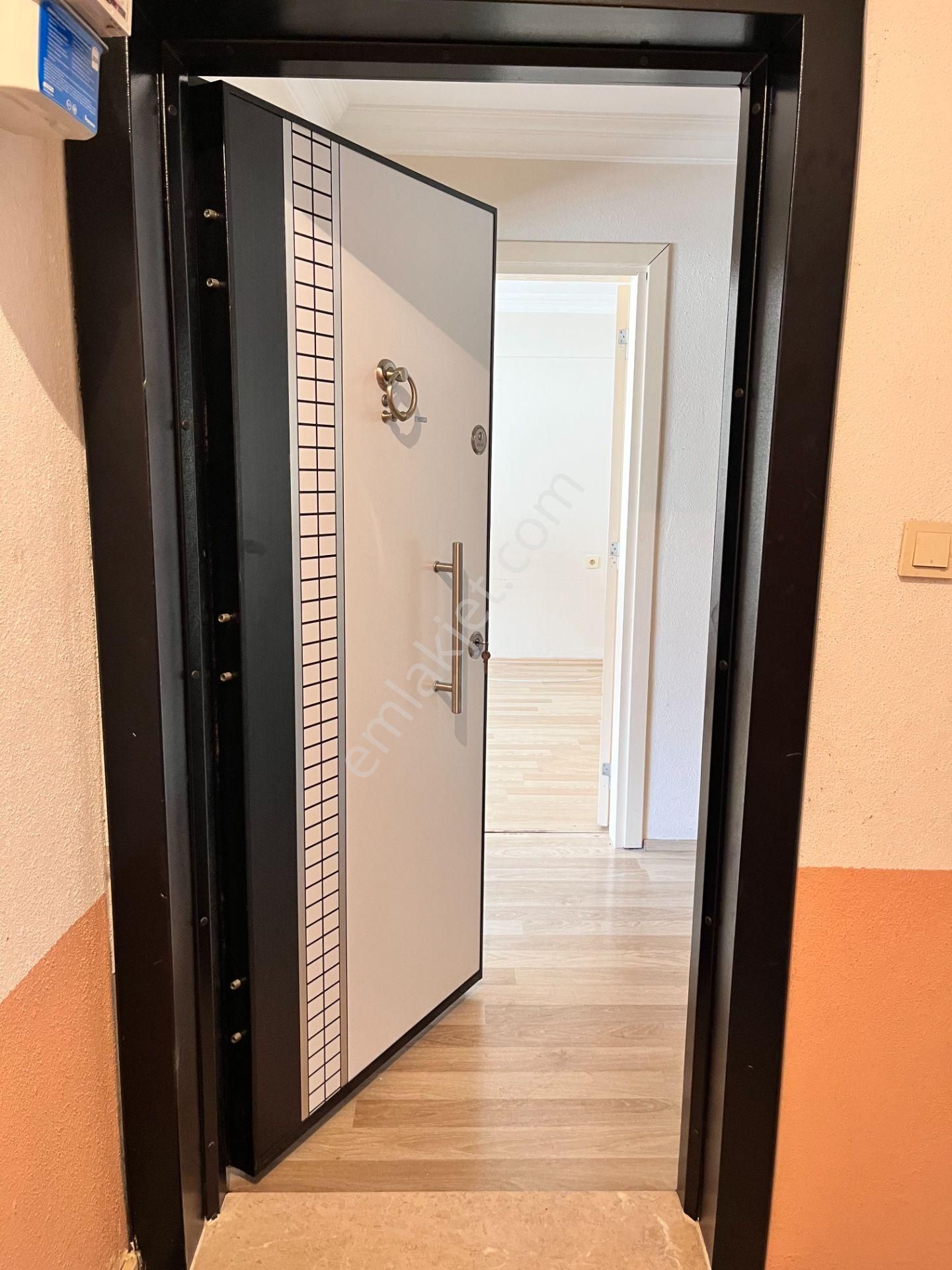 Nilüfer Üçevlerde Çift Cephe 2+1 Kiralık Daire