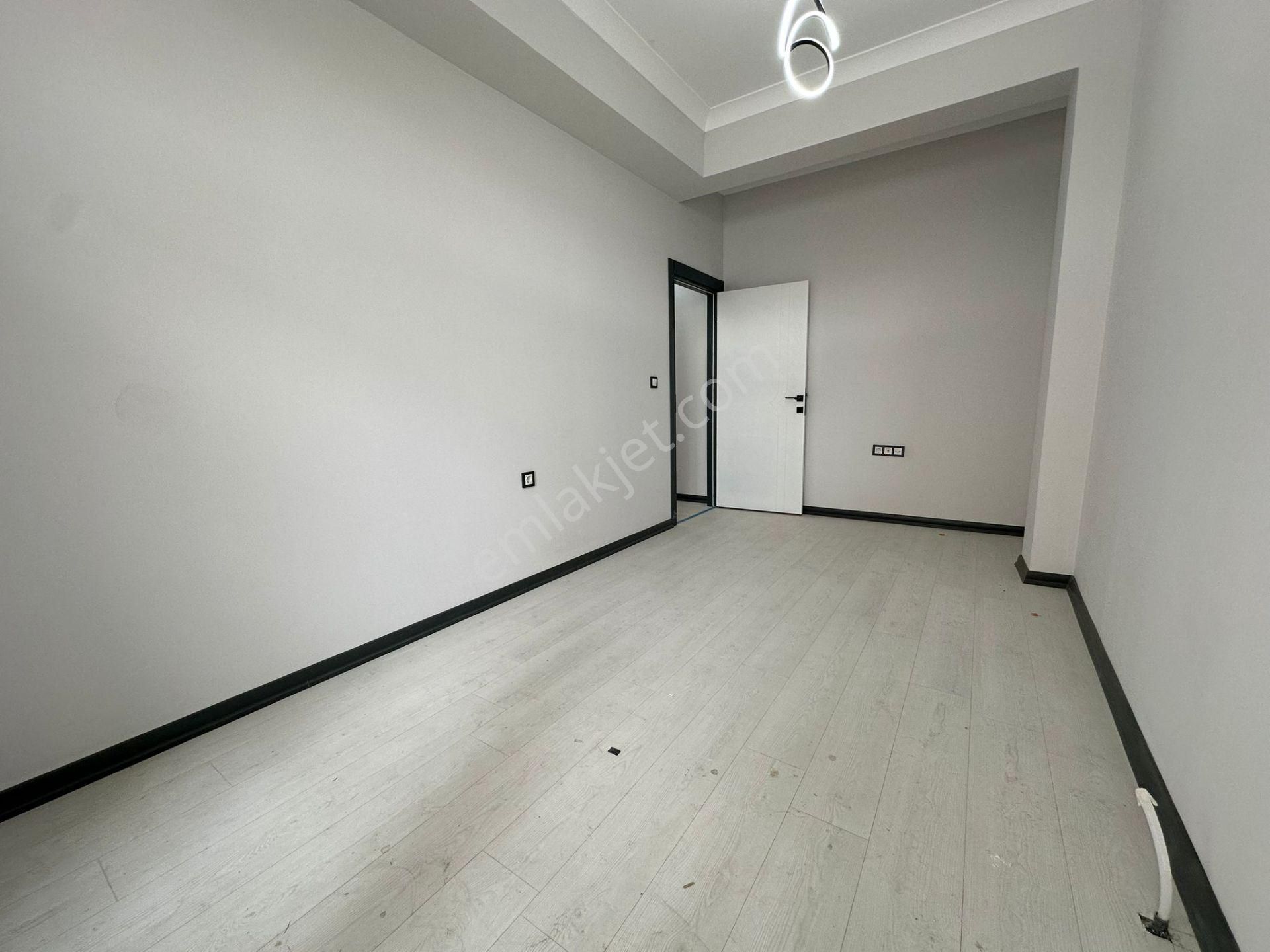 ▅▆█m Ü L K Ｅｍｌａｋ█▆▅ Karapürçek Mah Stadyum Mevkiinde 2+1 Bahçe Katı Full+full Yapılı Daire