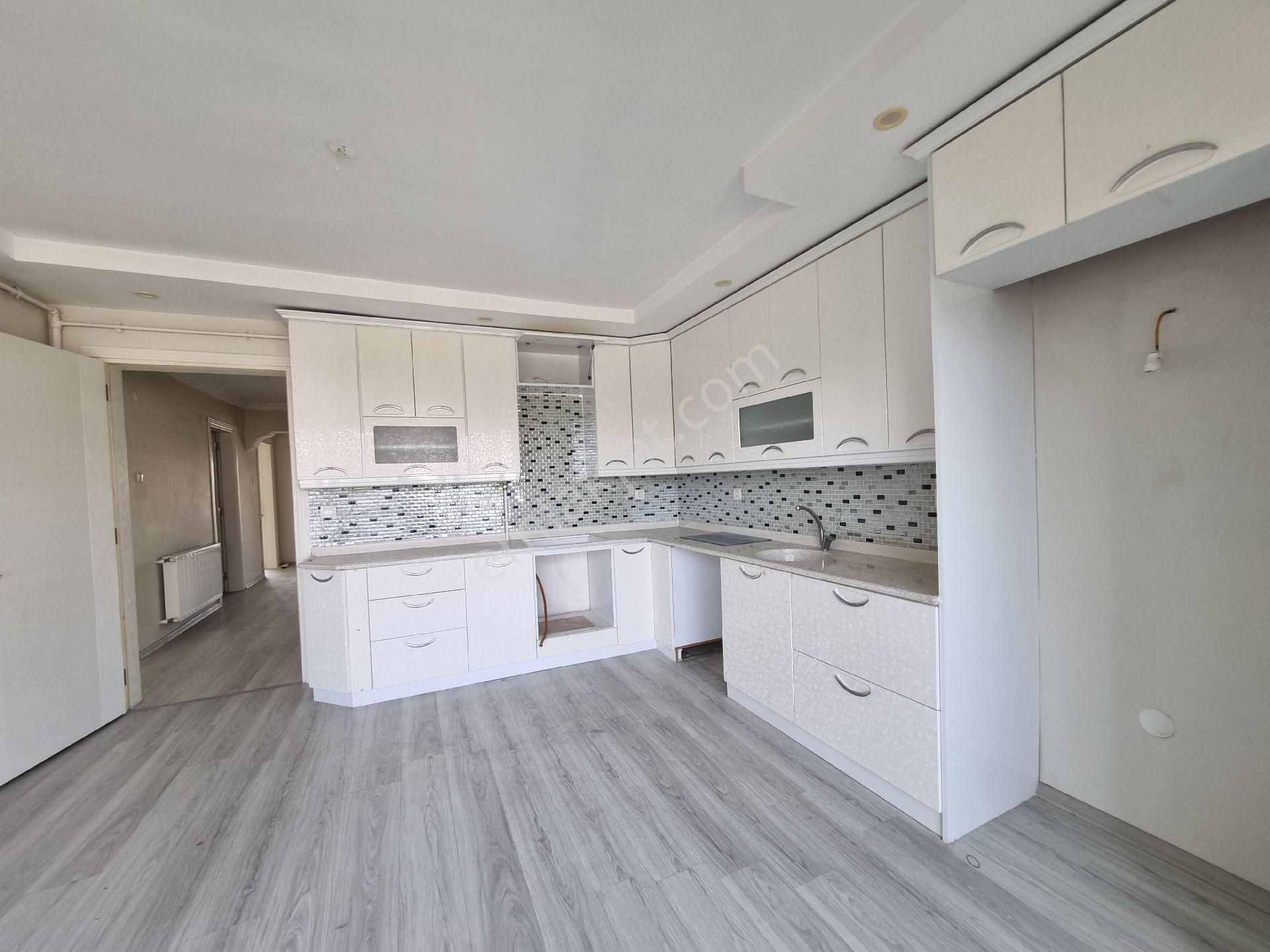 Aydın Nazilli Yöntem Emlaktan Turan Mahallesinde Doğalgazlı Ferah Kiralık 3+1 Daire - Görsel 22