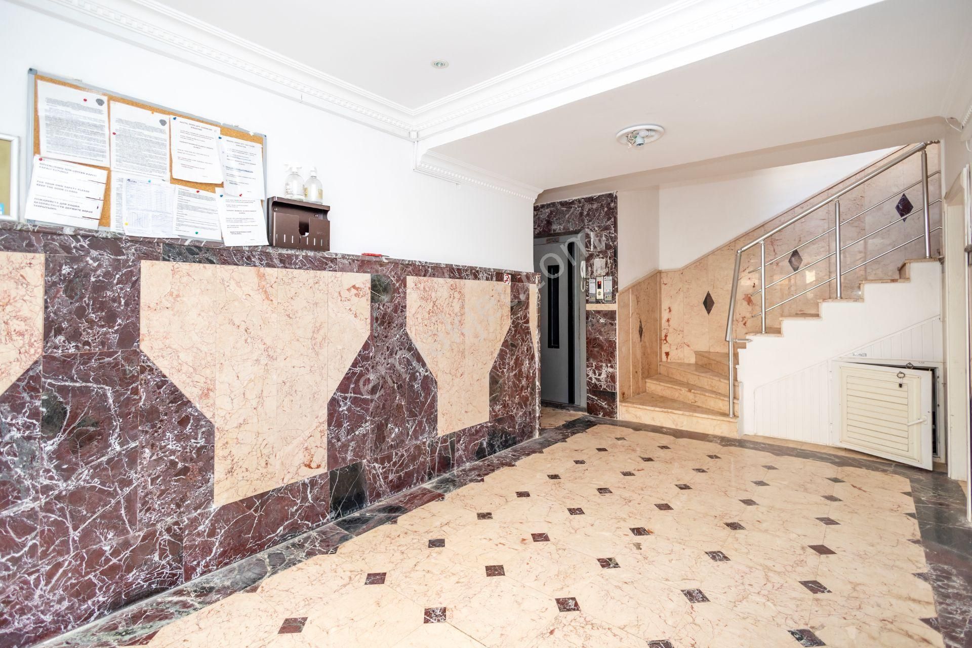 Alanya Kestel’de Denize Sıfır 1+1 | Eşyalı | Deniz & Dağ Manzaralı - Görsel 29