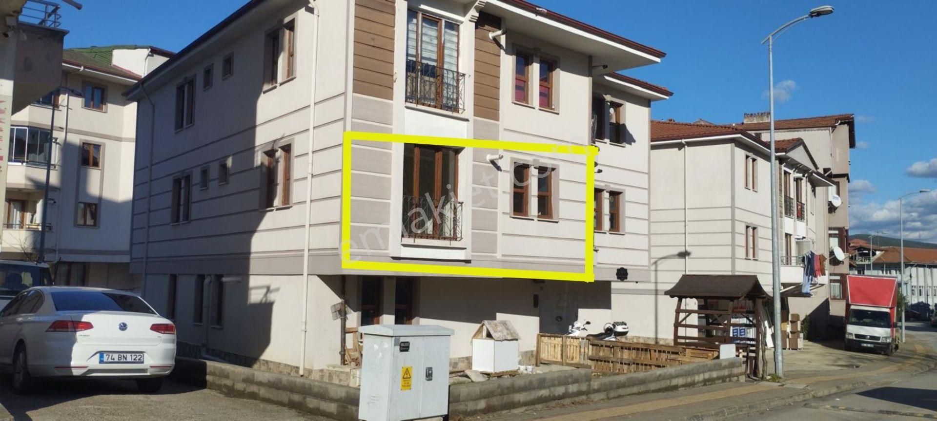Bilgin Emlaktan Çarşıya Yürüme Mesafesin Depozitosuz 1+1 Kiralık Diare