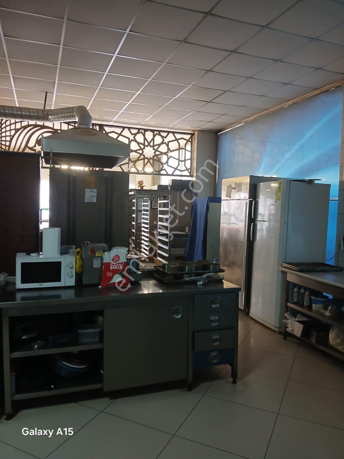 Tombakzade Caddesinde Devren Pastane - Görsel 6