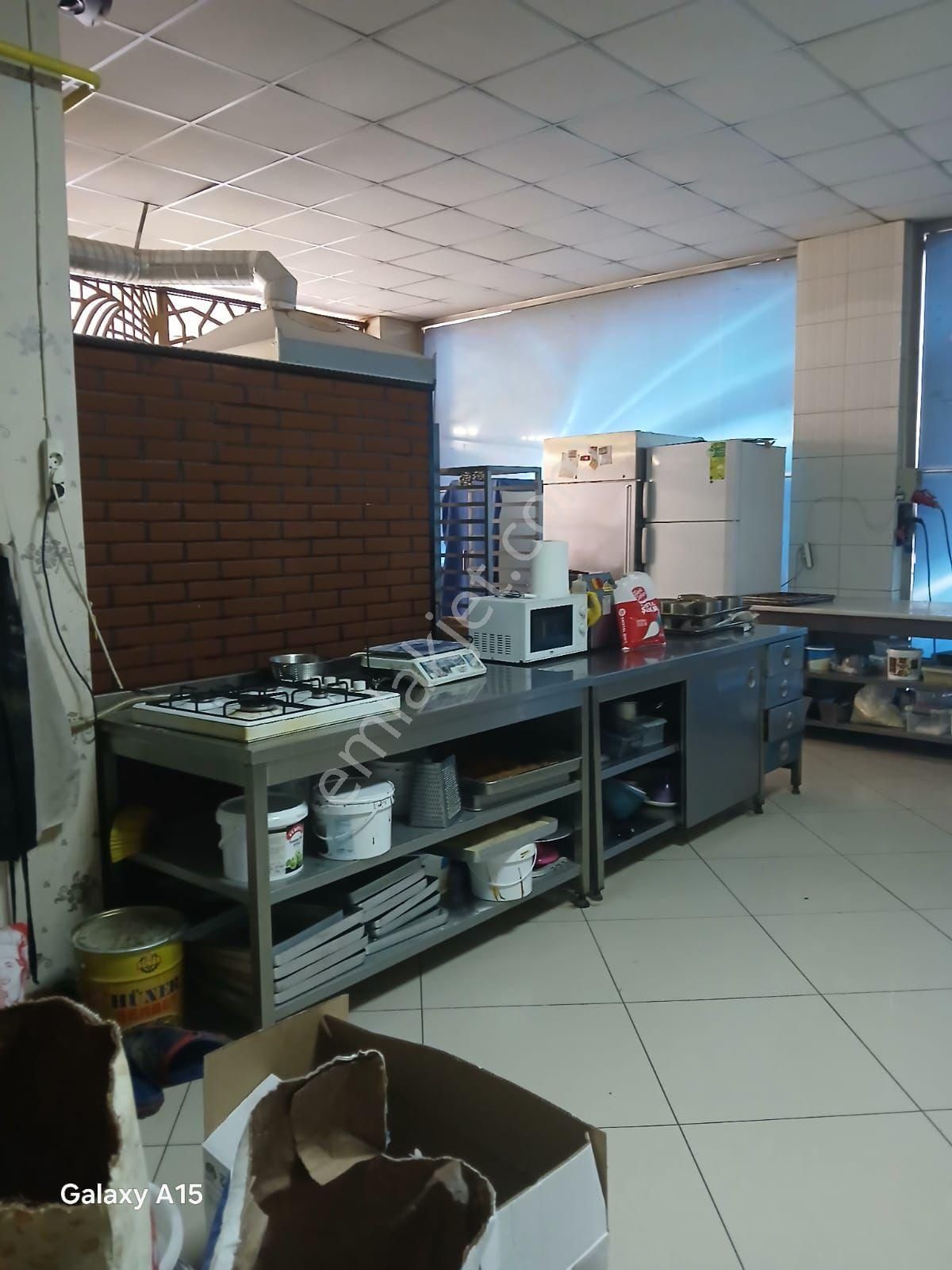 Tombakzade Caddesinde Devren Pastane - Görsel 10