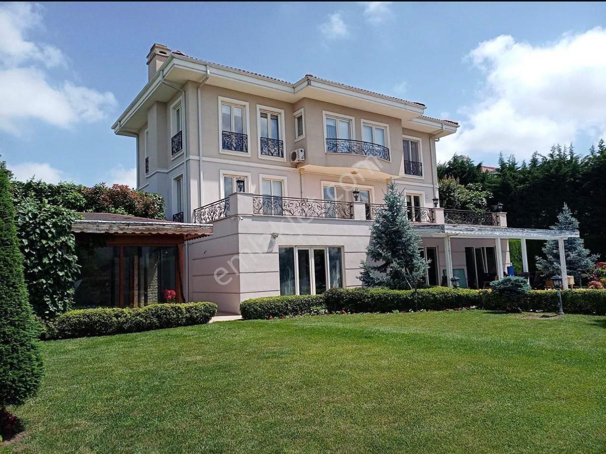 Alkent 2000 Günışığı Konaklarında 2200 Mt Açık Alan Muhteşem Satılık Villa