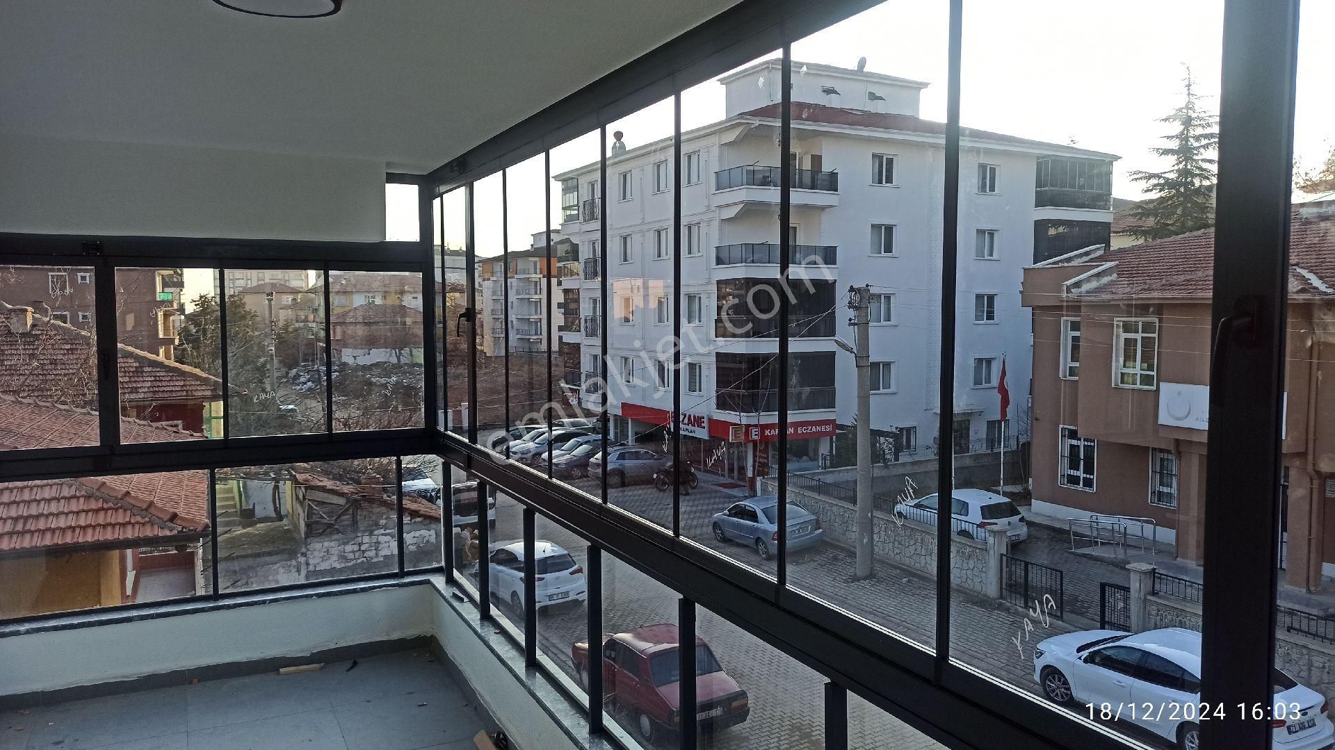 Bağlarbaşı Mahallesi'nde Saglik Ocagi Karsisinda 3 + 1 Ara Katta Geniş Ferah Daire
