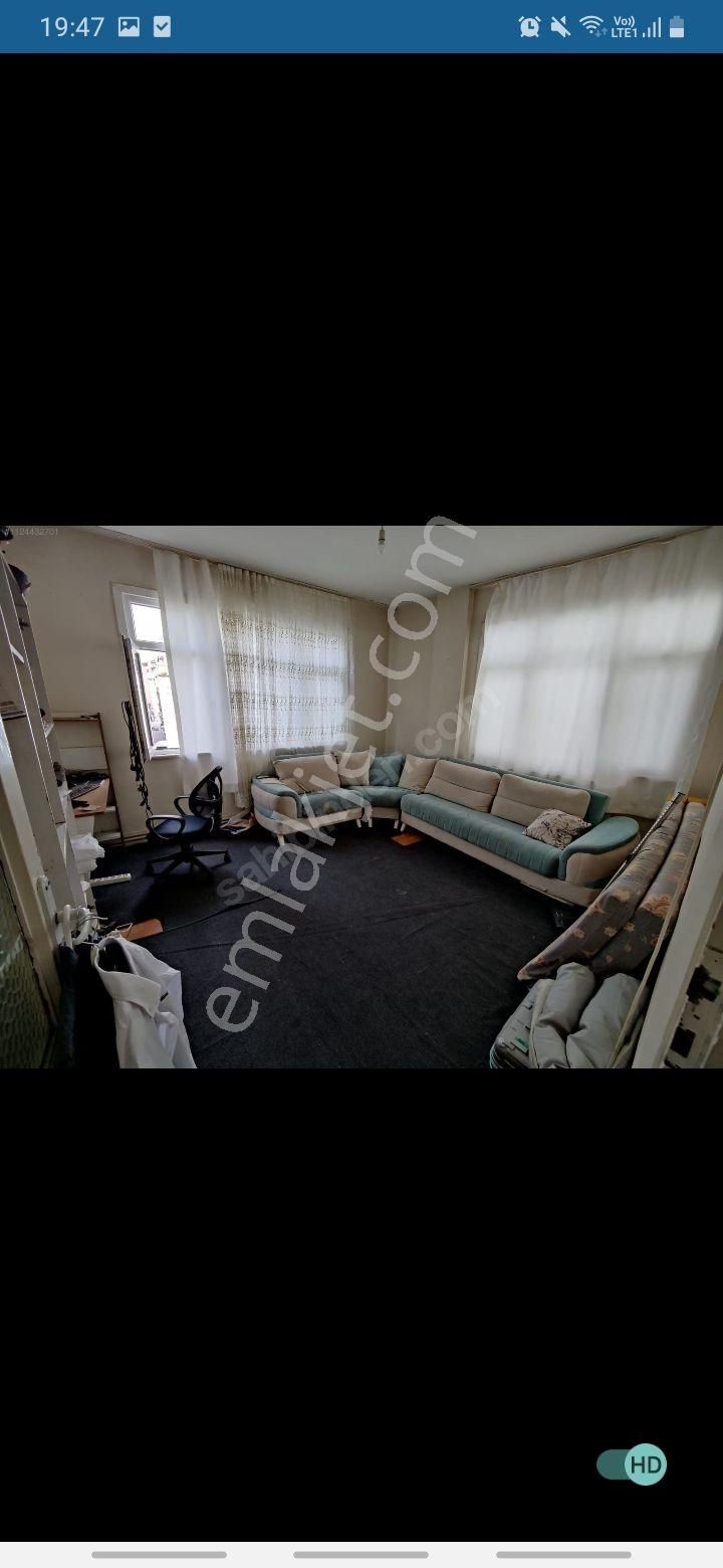 Beştelsizde Bekara Çalışana Kiralık
