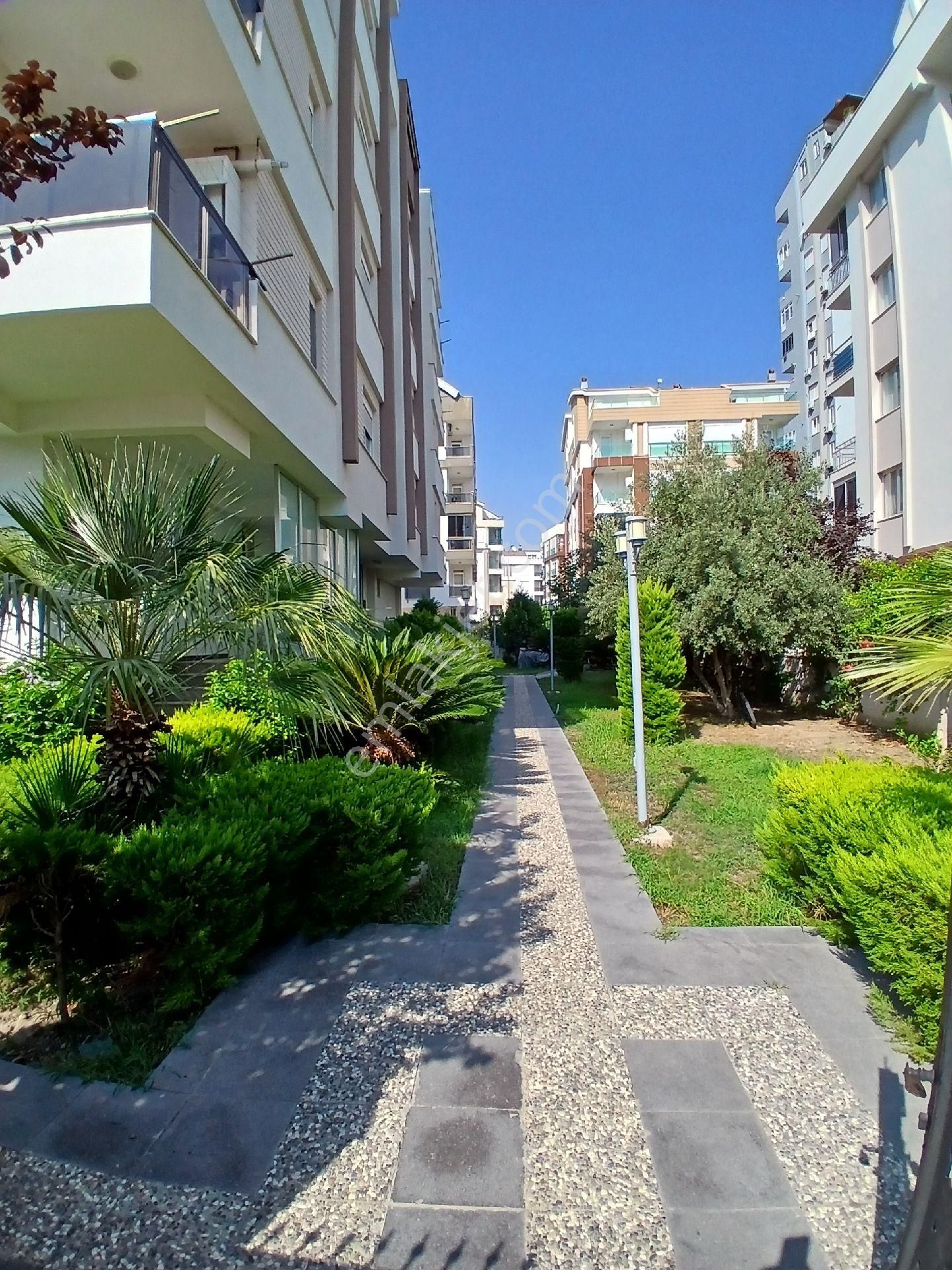 Konyaaltı Hurmada Satılık 2+1 - Görsel 3