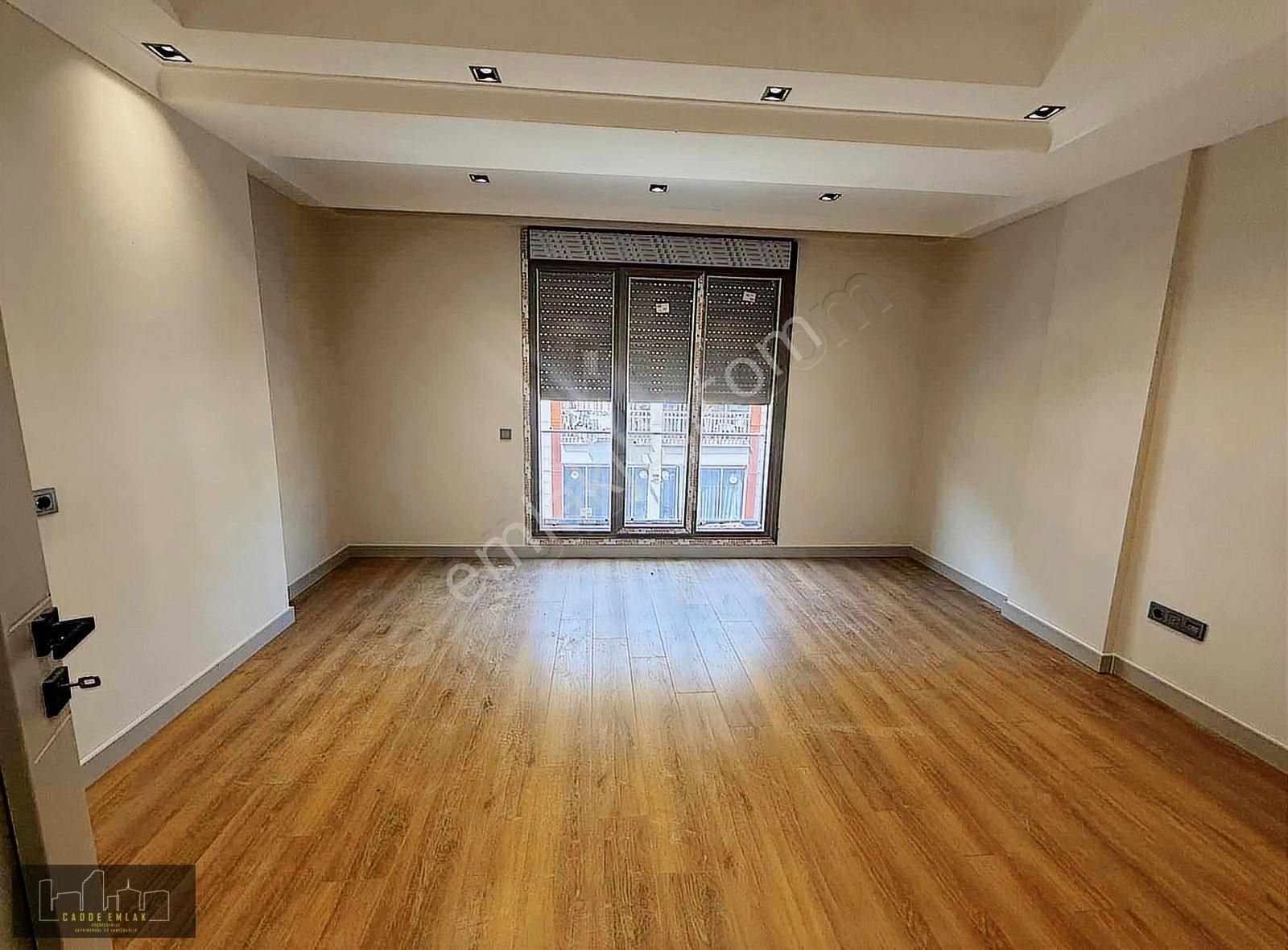 Cadde Emlak Yeşilova Mah 2+1 80 M2 Sıfır Lüx Ara Kat Satılık 2 K