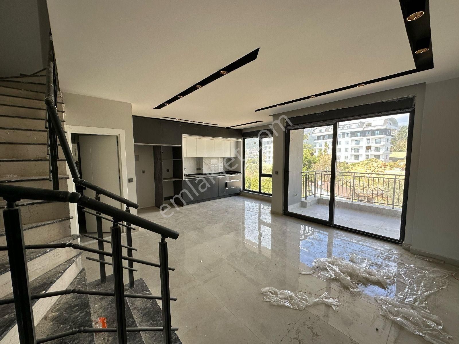 Baha'dan Alanya Da Doğa Manzaralı Lüks 4+1 Daire - Görsel 3