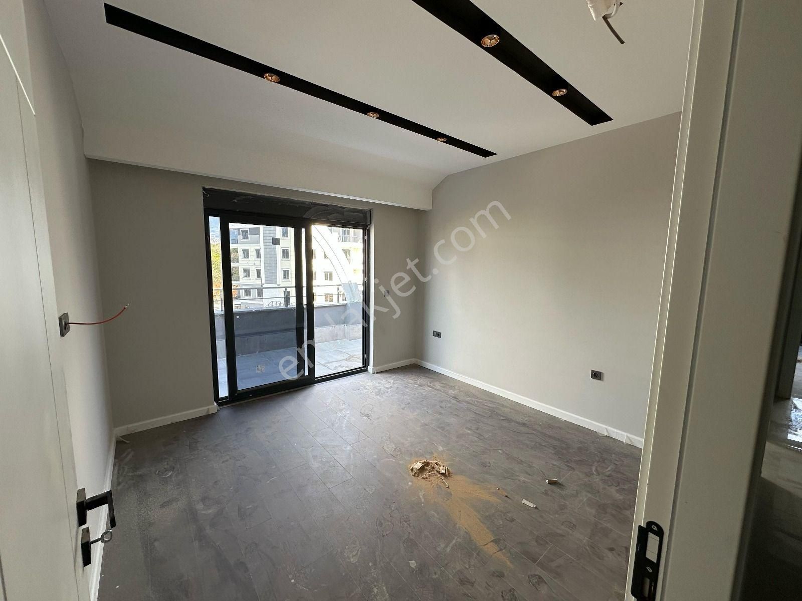 Baha'dan Alanya Da Doğa Manzaralı Lüks 4+1 Daire - Görsel 10