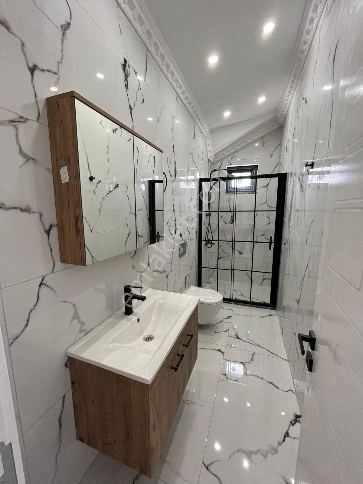 Kocaali Alandere Mah. Müstakil Geniş Bahçeli, 3+1 Yerden Isıtmalı Satılık Sıfır Tripleks Villa - Görsel 23