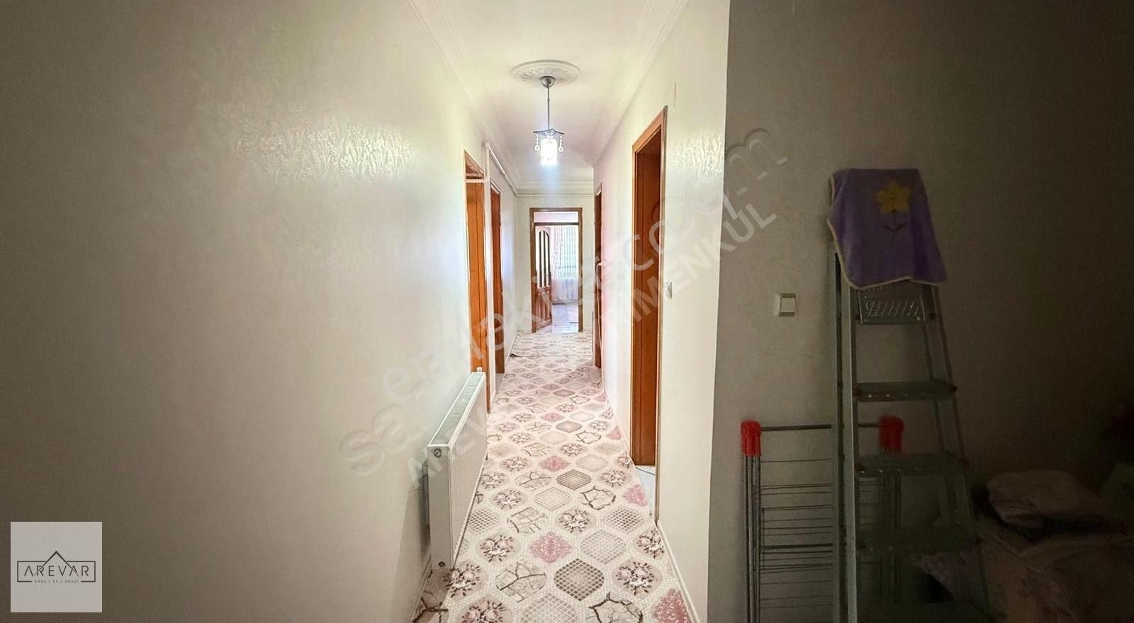 Arevar'dan Çağdaş'ta Ana Cadde Üzeri Satılık Bina