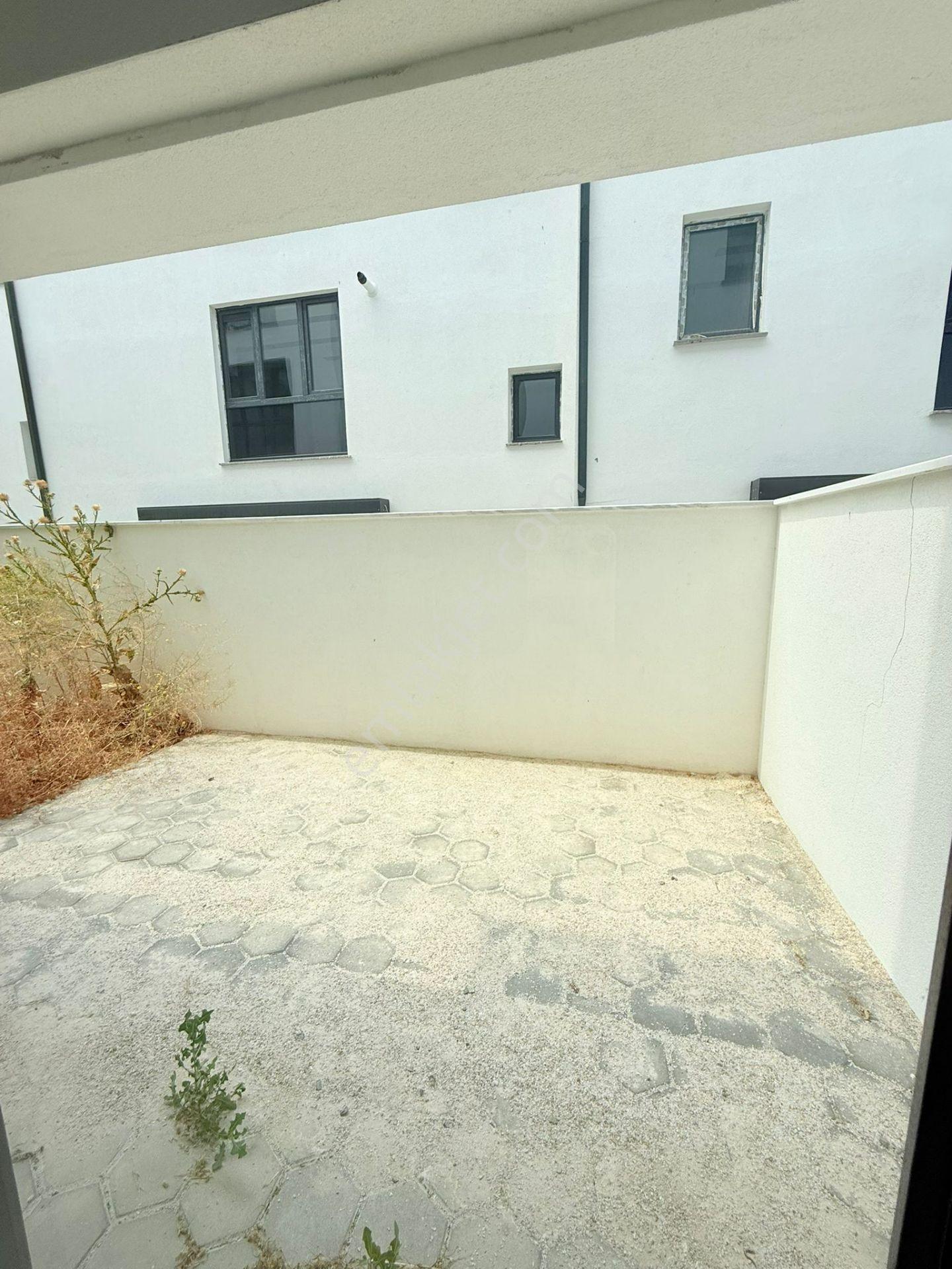 S-198 Karabayır Satılık Sıfır 4+1 Triblex Villa - Görsel 23