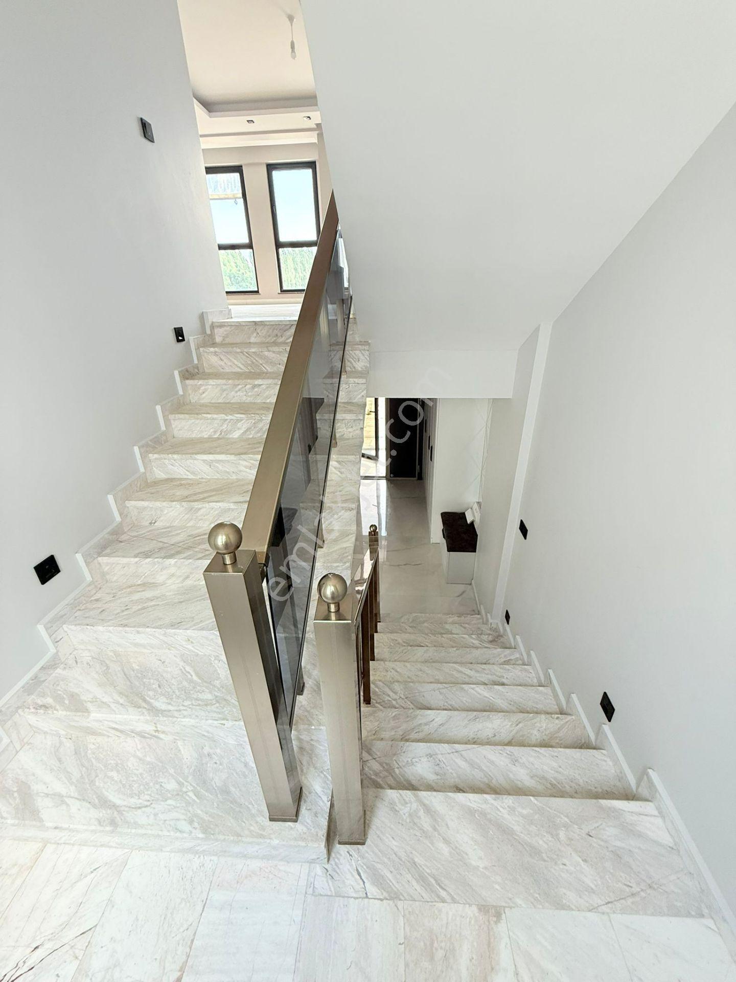 S-198 Karabayır Satılık Sıfır 4+1 Triblex Villa - Görsel 20