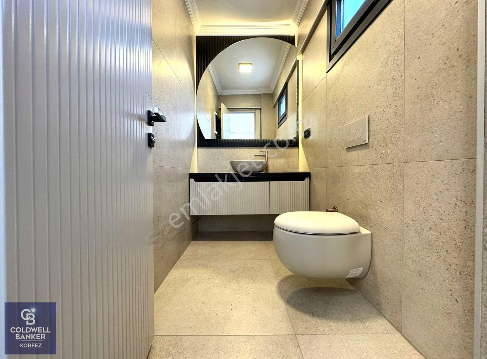 Güre'de,doğa Ve Deniz Manzaralı, Şık Tasarımlı, 5+1 Loft Villa - Görsel 10