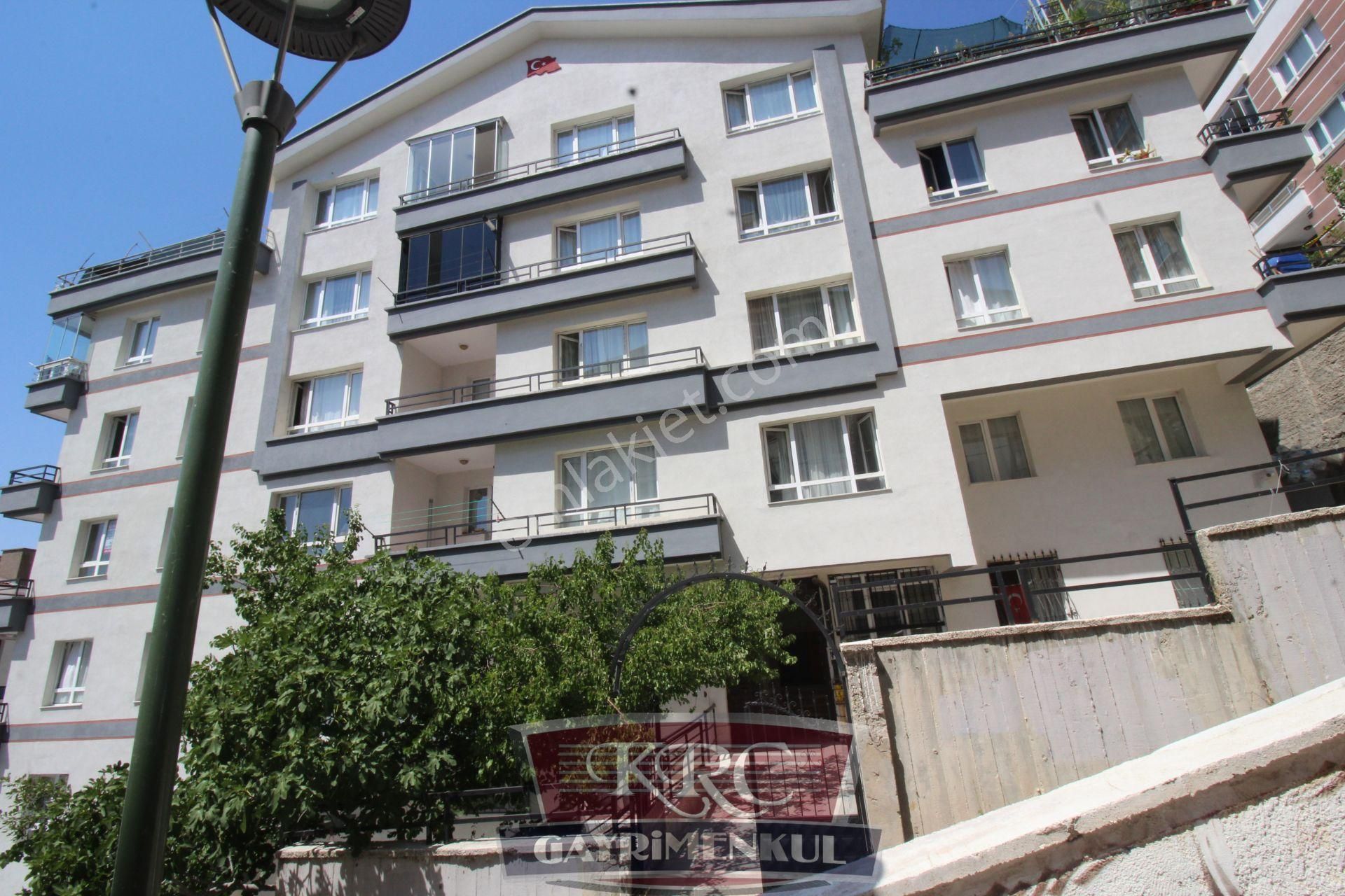 Krc'den Bahçeleriçi Mahallesinde Mamak Caddeye Yürüme Mesafesinde Katta Geniş Yapılı 3+1
