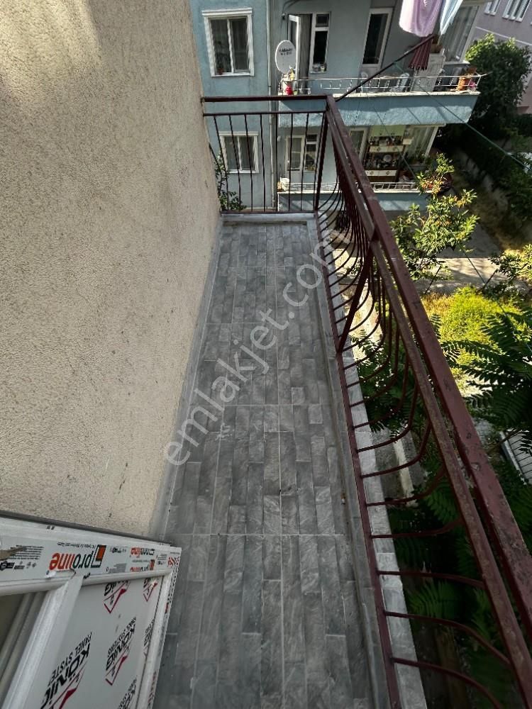 Sincan Mareşal Çakmak Mah 3+1 Full Yapılı Ara Katta Daire