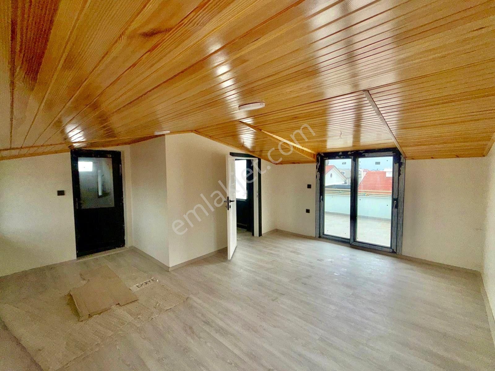 Dikili Cumhuriyet Mah. Çetin Emeç'te Satılık Müstakil 4+1 Villa - Görsel 23